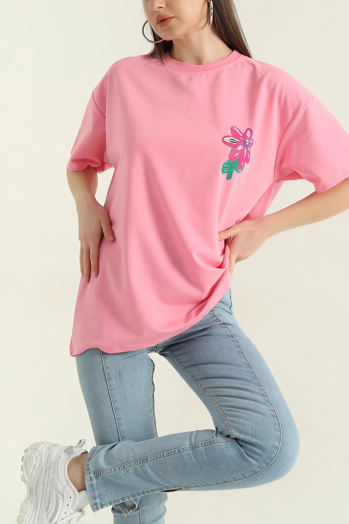 Pembe Ön ve Arka Baskılı İki İp Bisiklet Yaka Kadın Tişört 357317