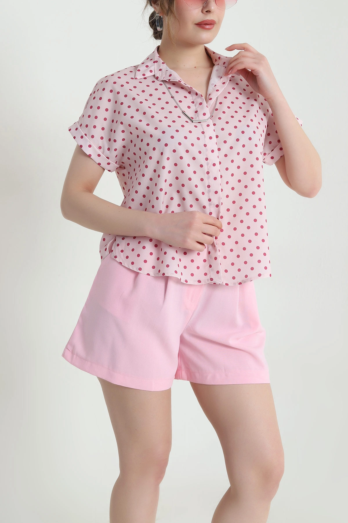 Pembe Puantiyeli Düğmeli Jessica Kadın Gömlek 459485