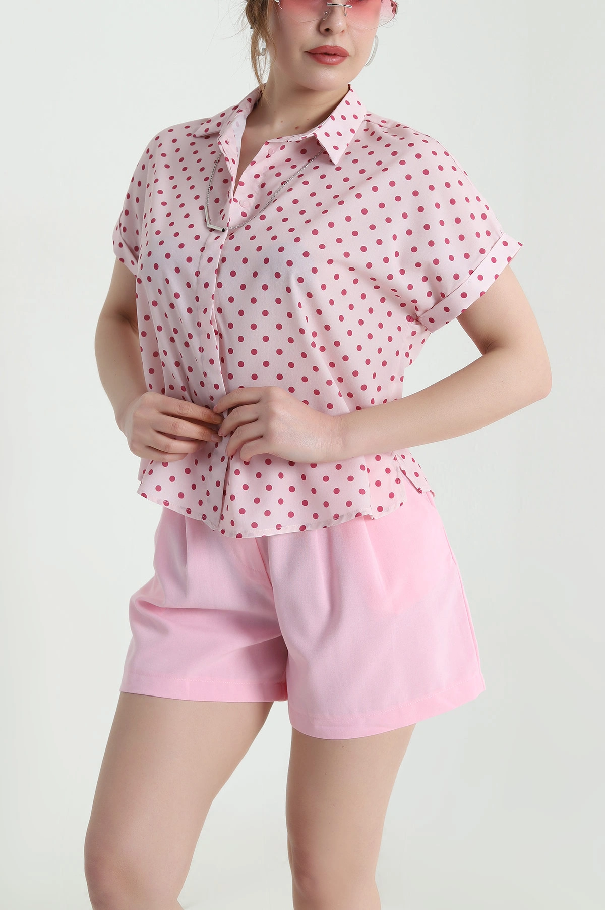 Pembe Puantiyeli Düğmeli Jessica Kadın Gömlek 459485
