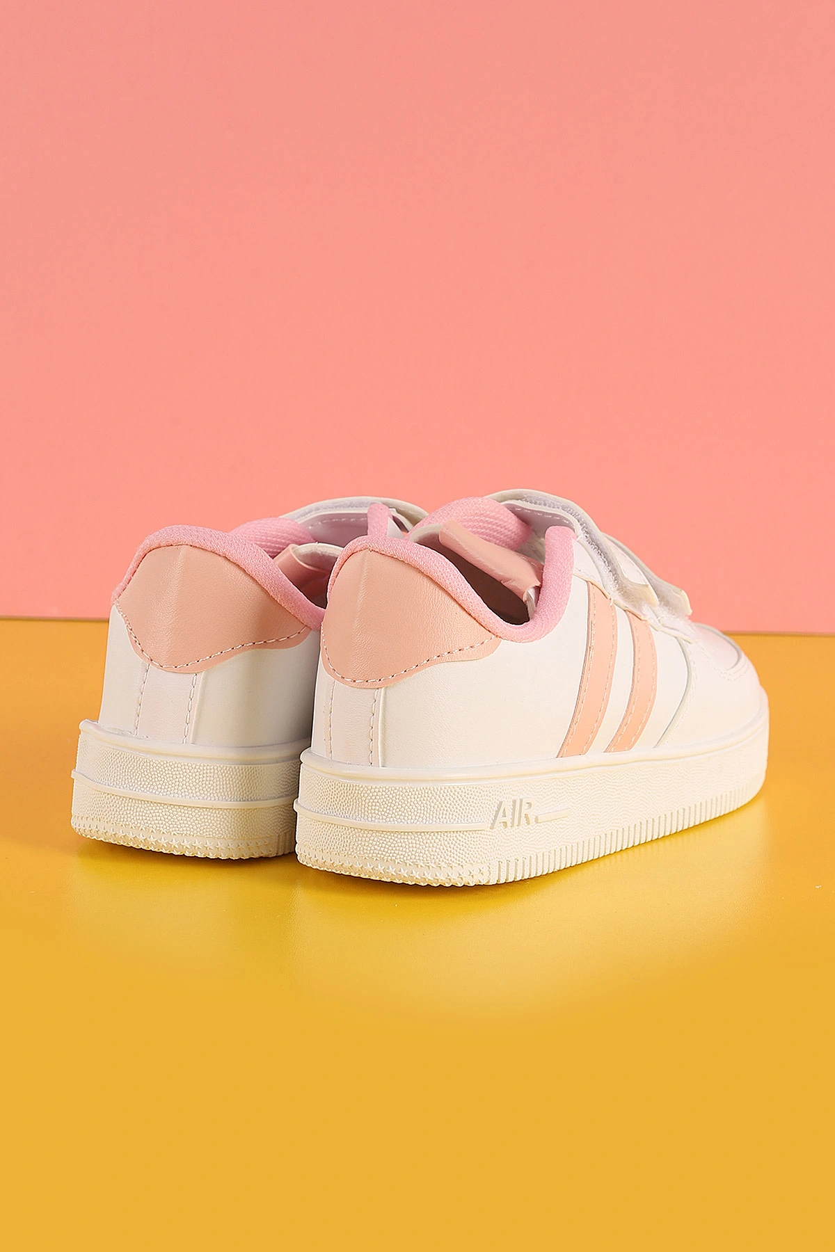 Pembe Pudra(30-35 Filet)Kalın Taban Delikli Cırtlı Şerit Çizgili Çocuk Spor Ayakkabı 348145