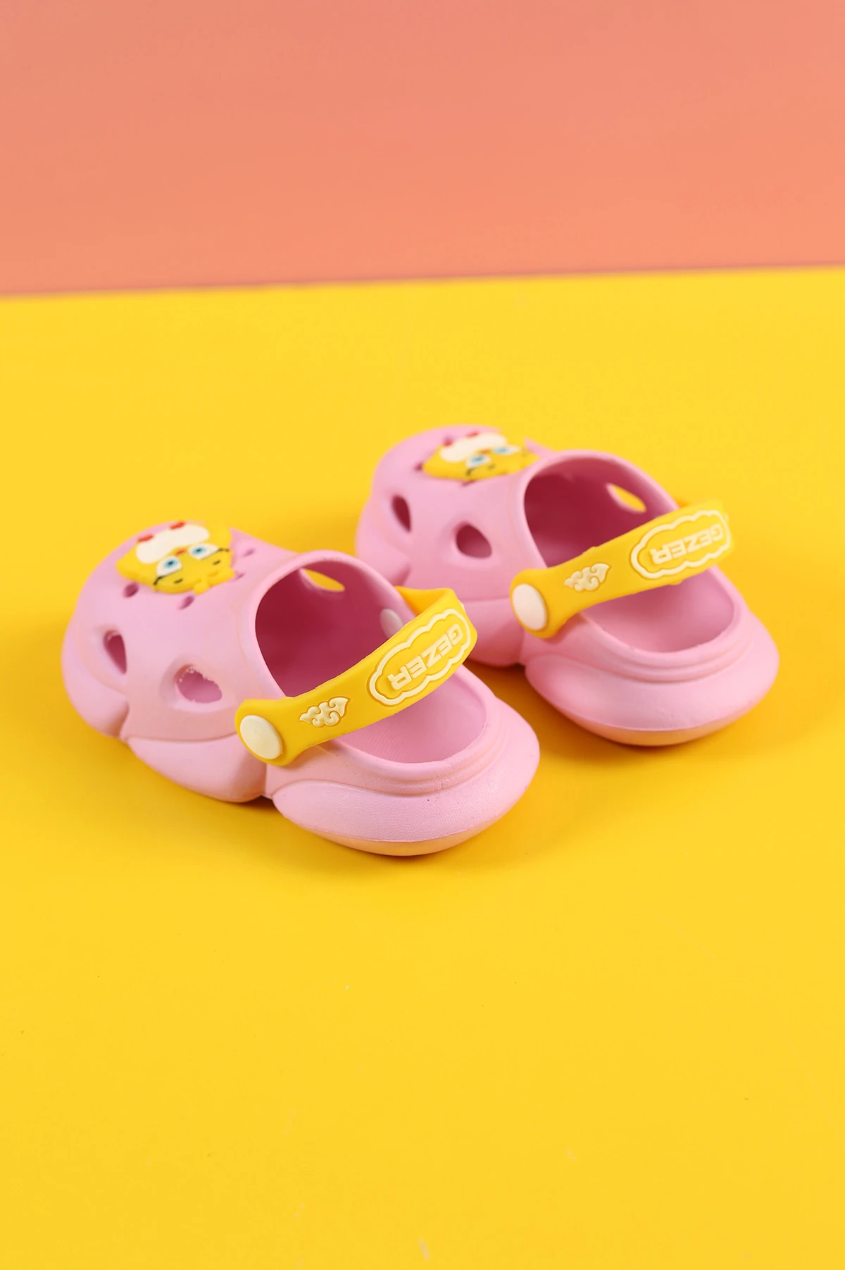 Pembe Sarı (21-26) Figürlü Eva Bebe Terlik & Sandalet 259144