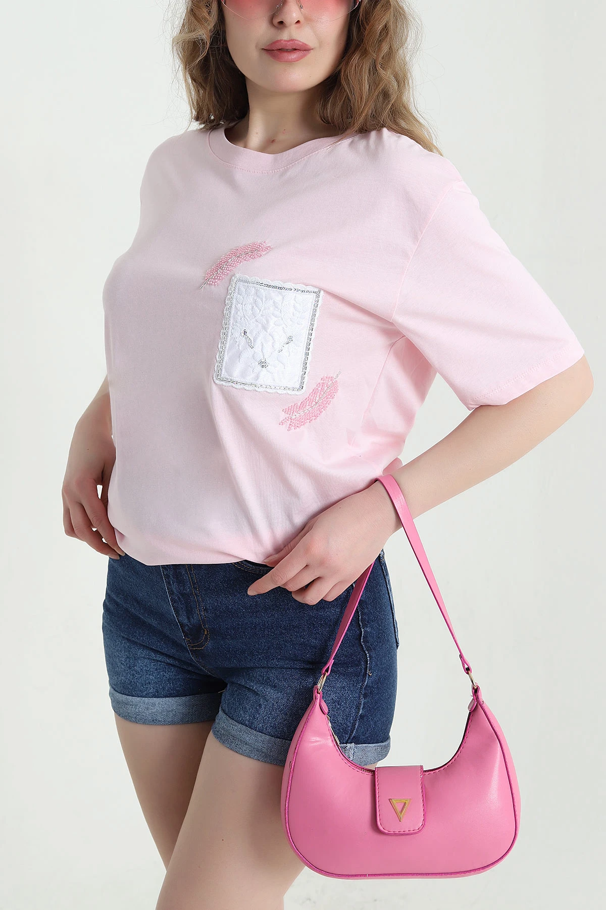 Pembe Taşlı Tasarım Oversize Süprem Kadın Tişört 451802