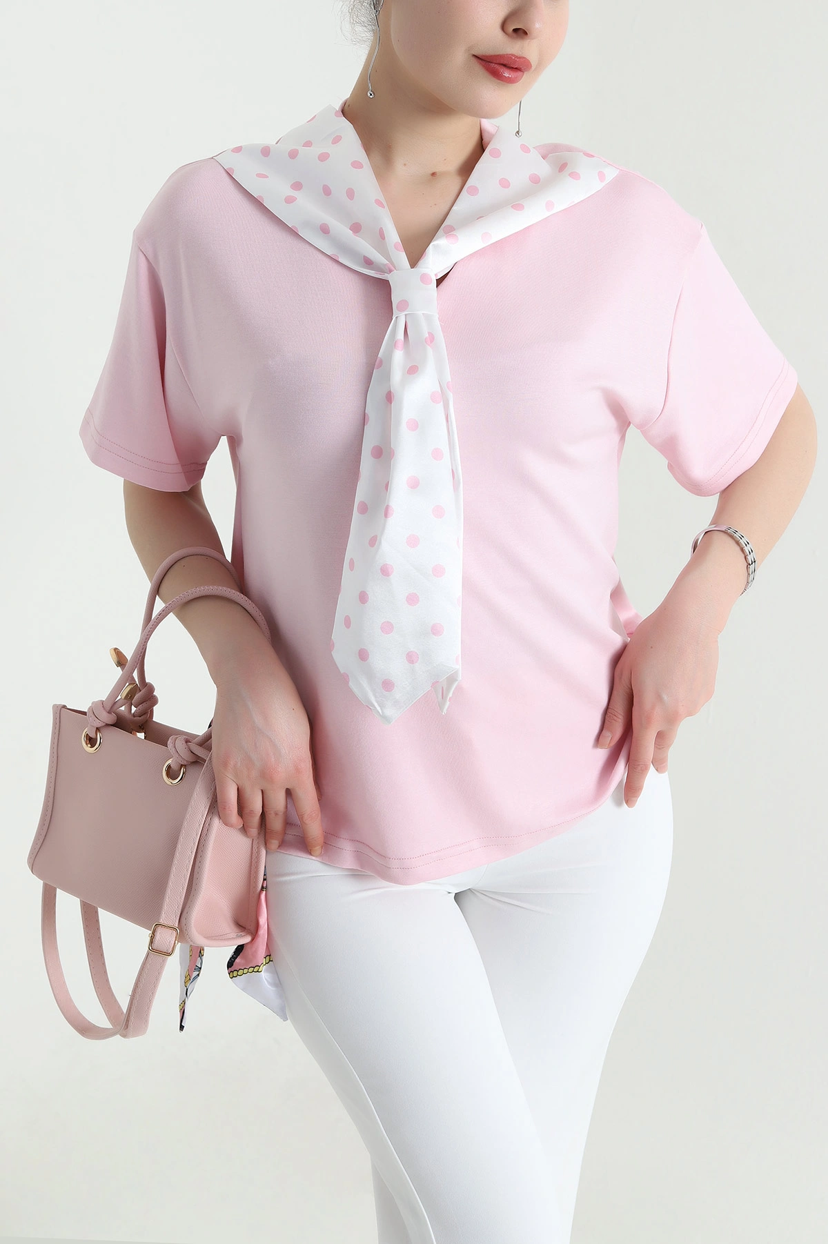 Pembe Yaka Fular Detay Modal Kadın Bluz 453896
