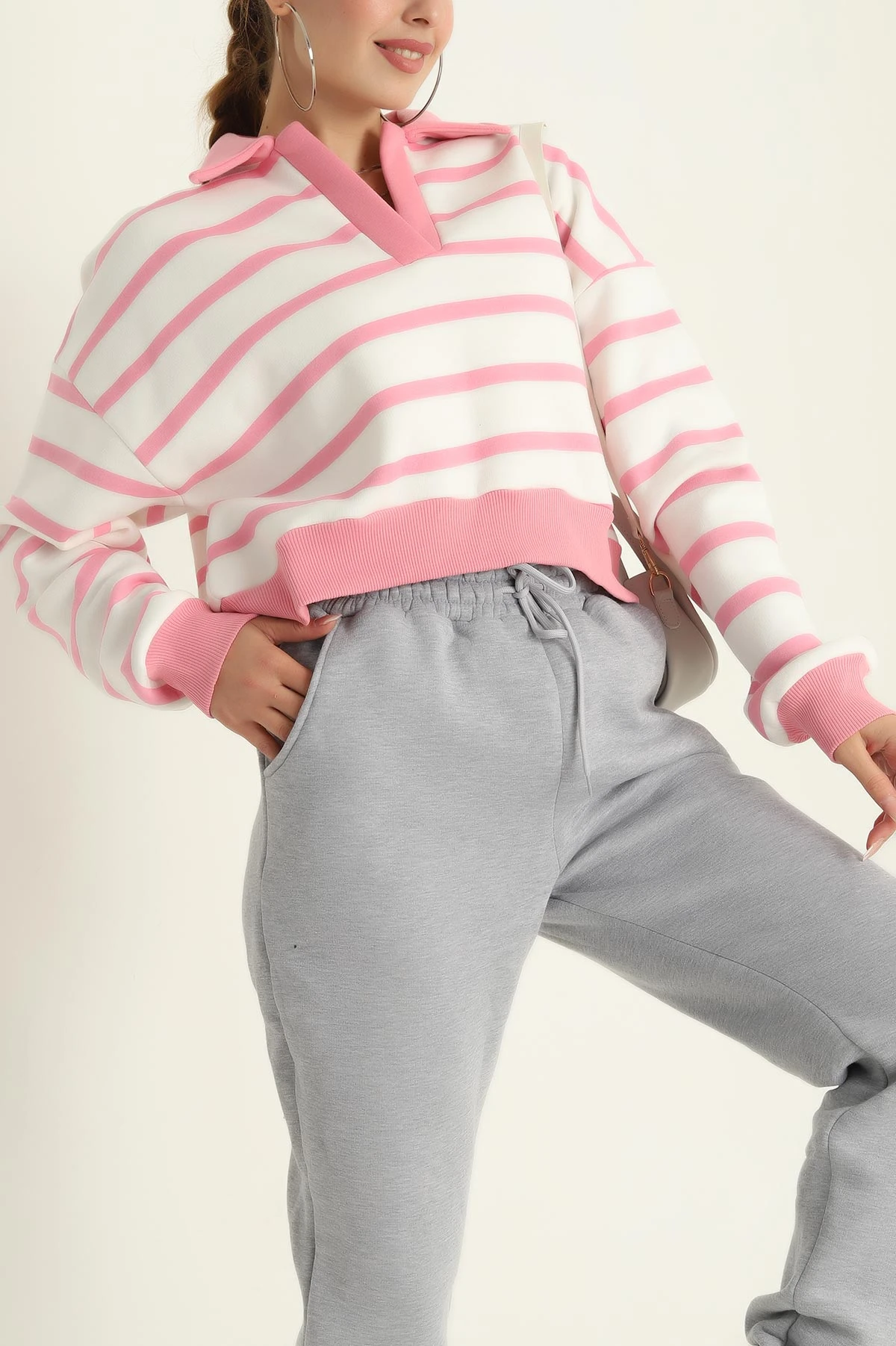 Pembe Yakalı İçi Şardonlu Sweat 300664