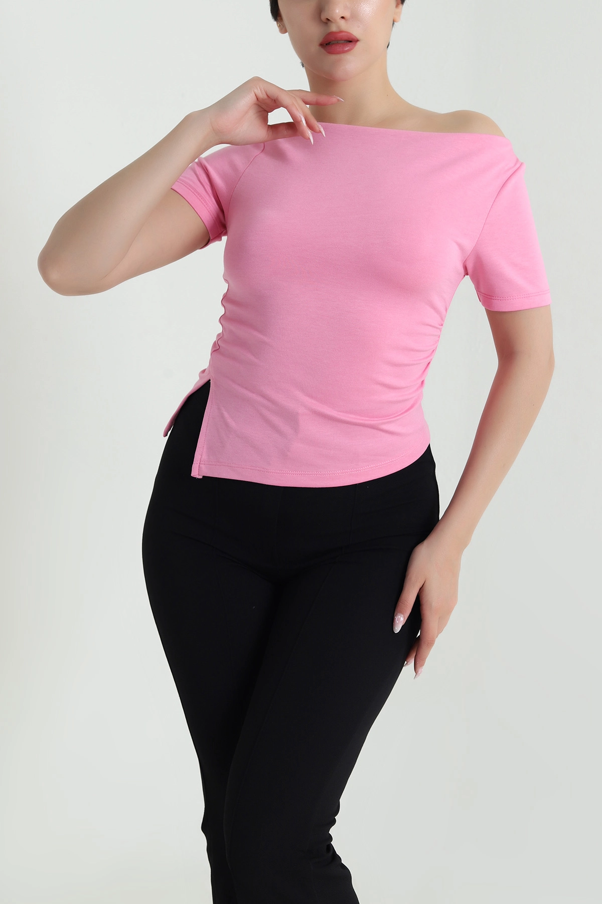 Pembe Yanı Büzgülü Kadın Bluz 465400
