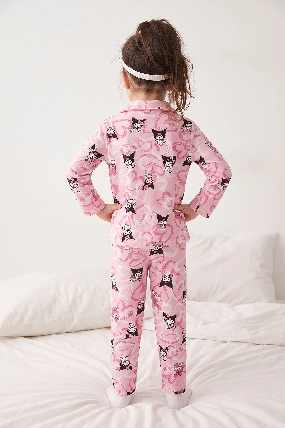 Pembe (4-12 Yaş)Karakter  Desenli   Uzun Kol  Ön Düğmeli Göz Bandı Detaylı Kız Çocuk Pijama Takım 473669