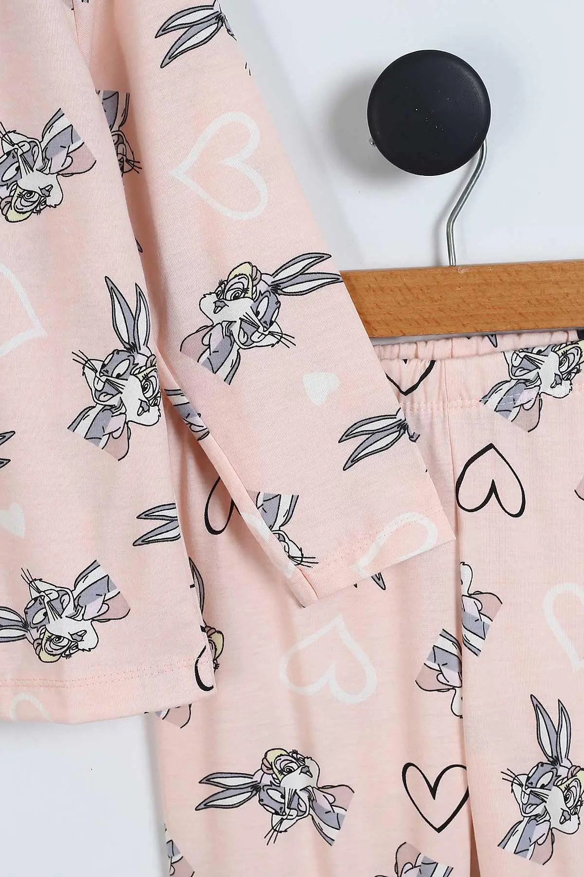 Pudra (4-12 Yaş)Tavşan Baskılı Ön Düğmeli Göz Bandı Detaylı Kız Çocuk Pijama Takım 340423