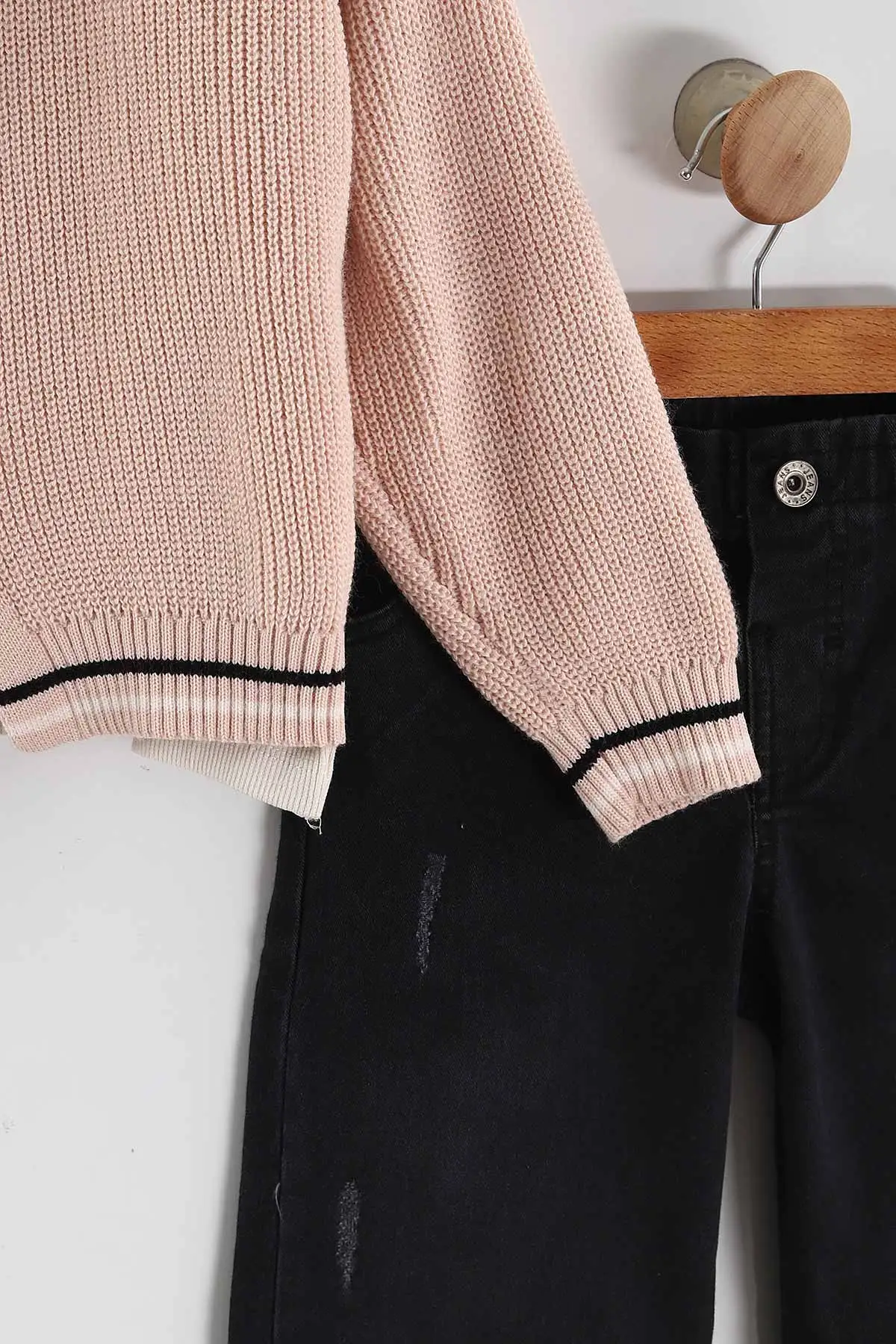 Pudra (5-9 Yaş) Kalpli Sweatli Triko Hırkalı   Kot Pantolonlu Kız Çocuk 3'lü Takım 443853