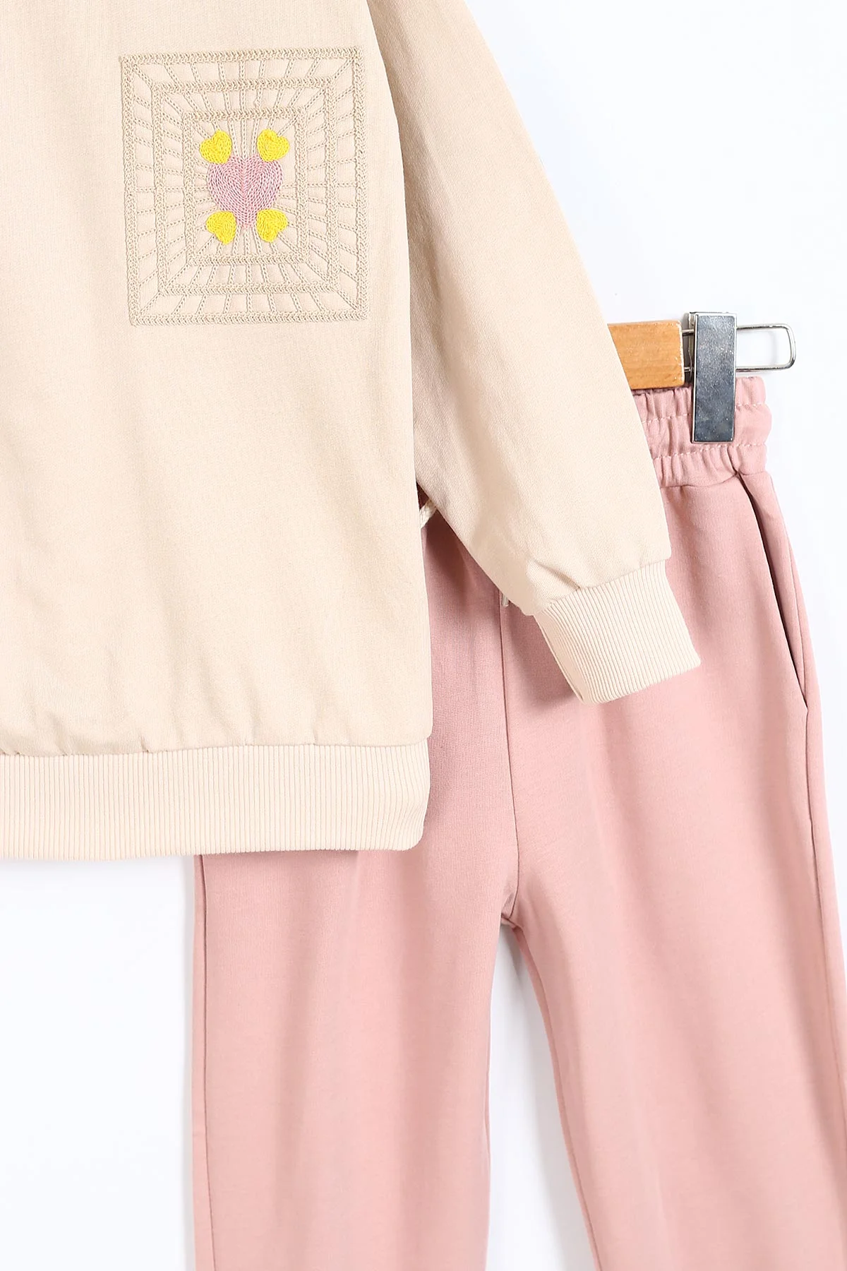 Pudra (6-9 Yaş) Süzene Kalp Nakışlı Kız Çocuk Mevsimlik Takım 337118