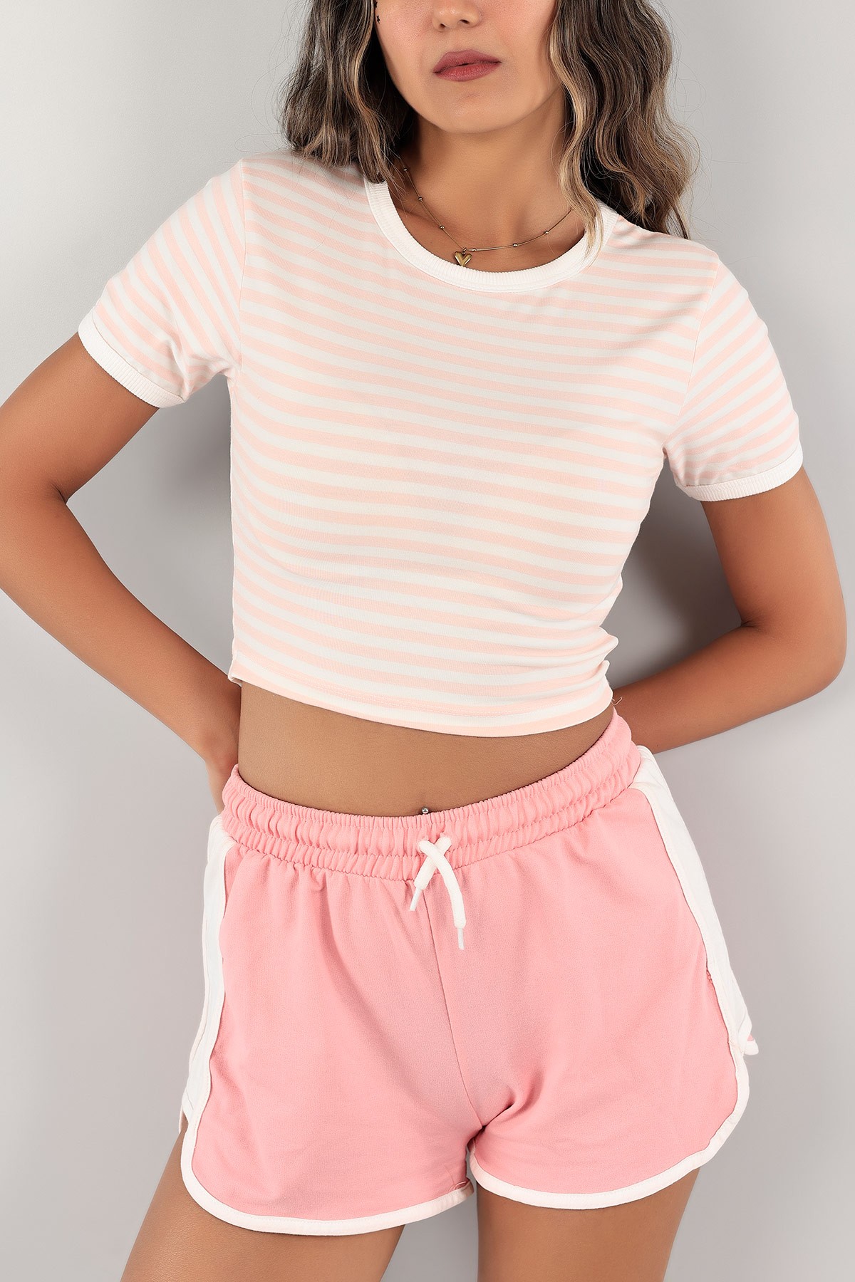 Pudra Çizgili Crop Tişört 123465