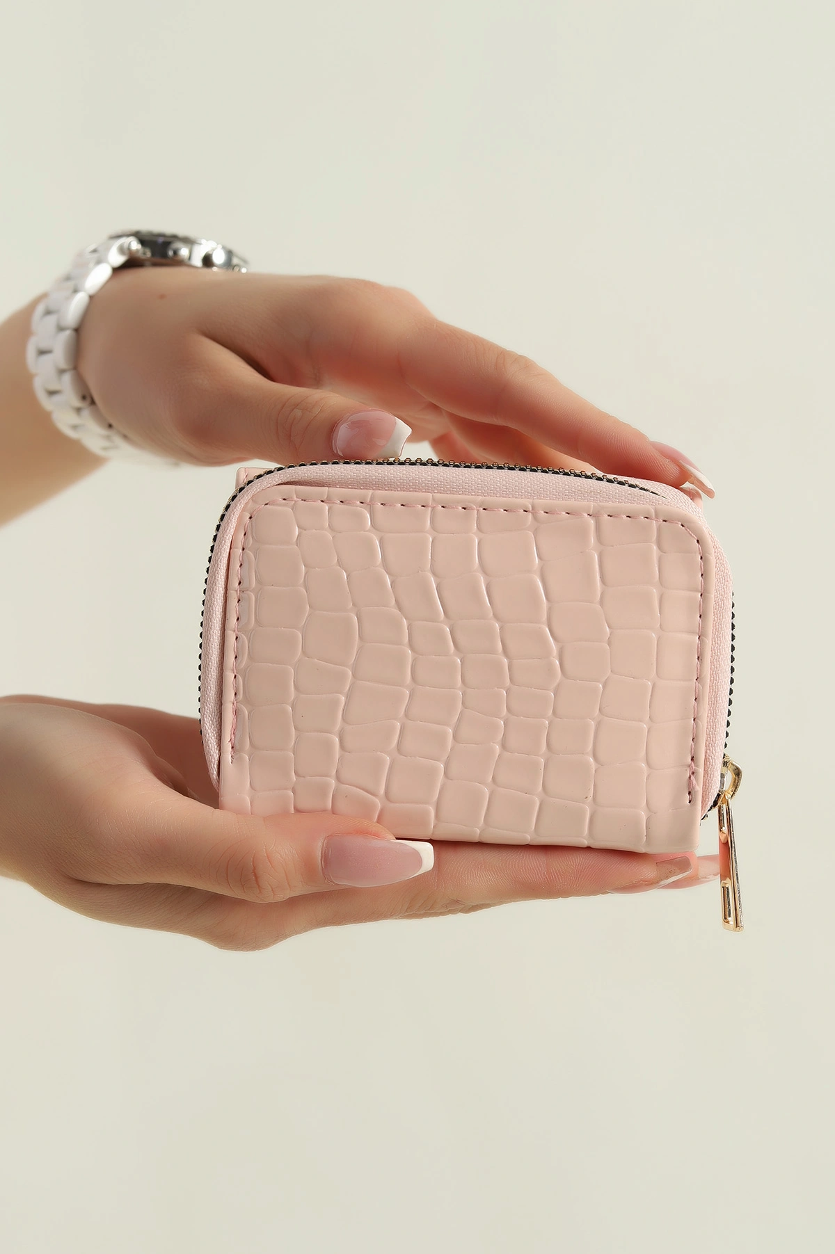 Pudra Kroko Desen Fermuarlı Cüzdan 250307