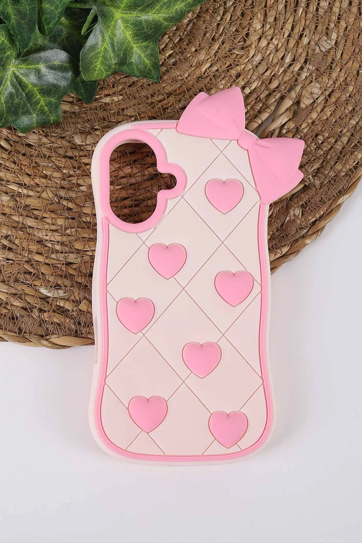 Pudra TeknoCase İPhone 16 Uyumlu Terra Case Serisi Premium Kabartmalı Soft Silikon Telefon Kılıfı 430309