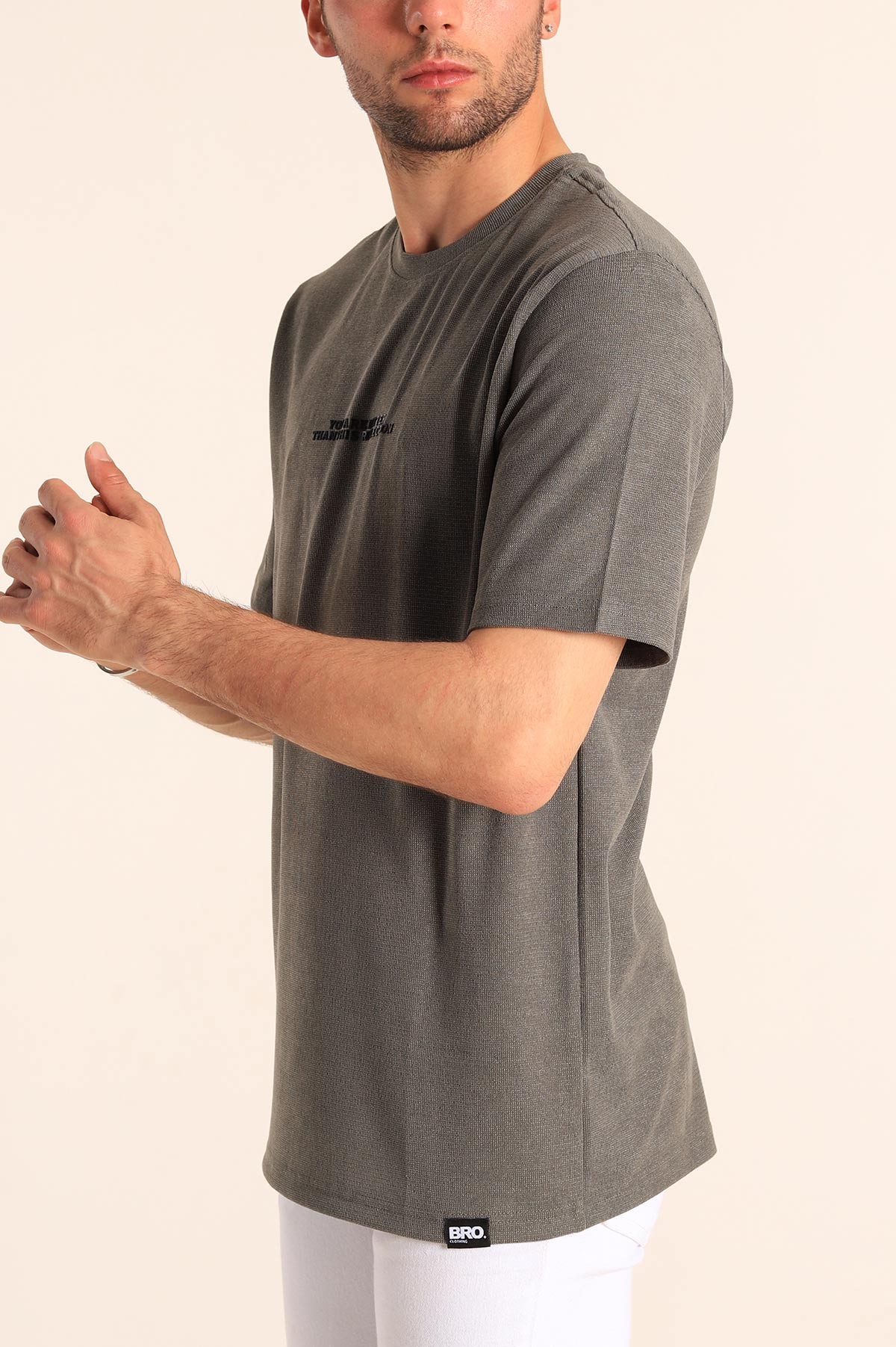 Relaxed Fit Dokulu Slogan Baskılı Erkek Tişört 186771
