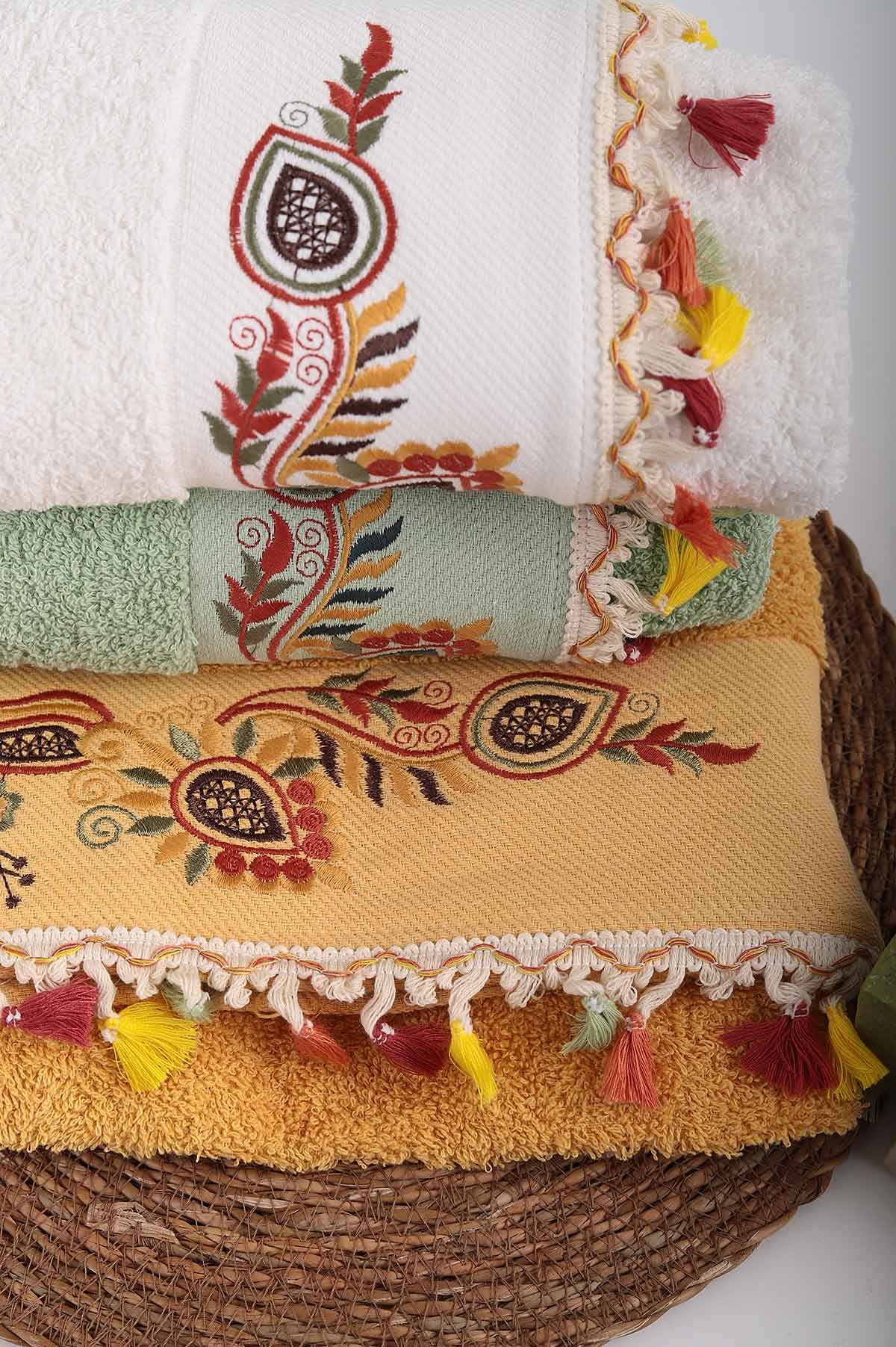 Renkli 3'lü Püsküllü 50x90 Havlu Takımı 214153
