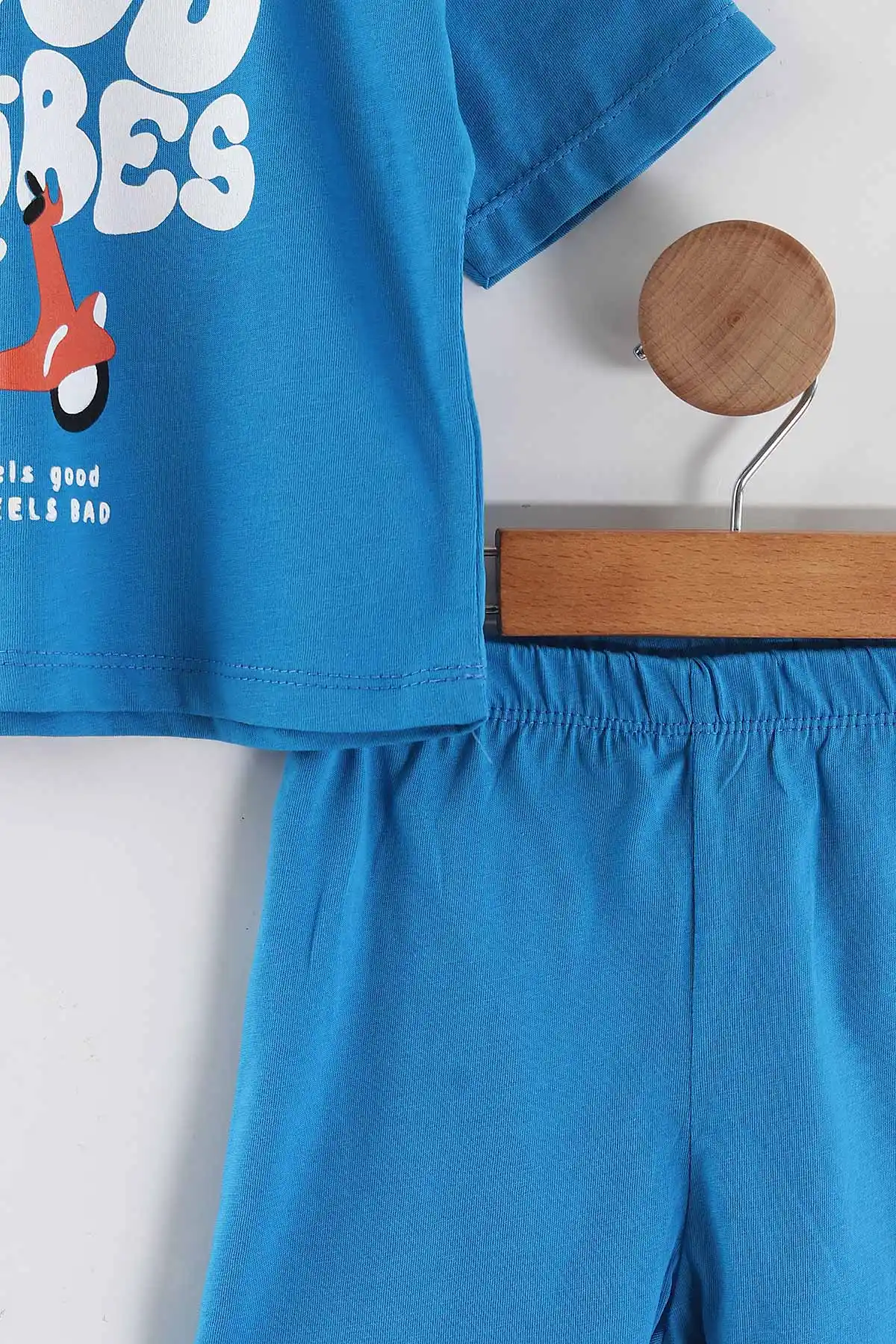 Saks Mavisi (0-4 Yaş)Good Vibes Baskılı Tişörtlü Şortlu Erkek Çocuk Yazlık Takım 461726