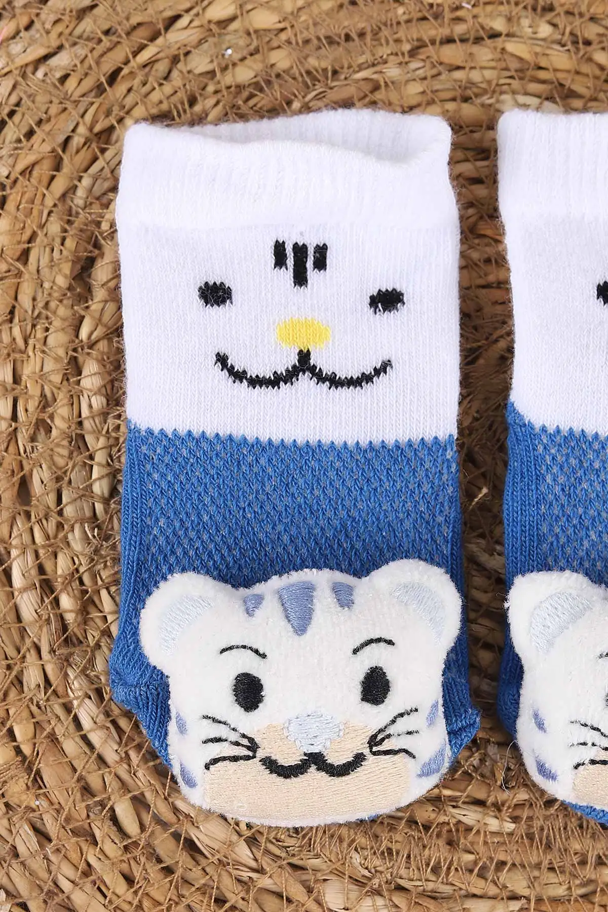 Saks Mavisi (0-6 Ay) Oyuncaklı Erkek Bebek Çorap 467457