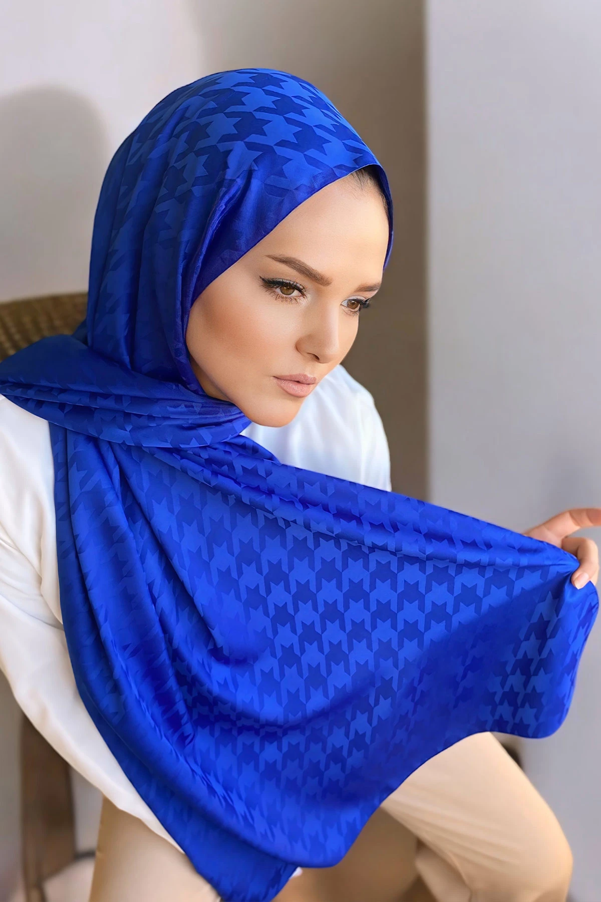 Saks Mavisi 180x70 Jakar İpeksi Kazayağı Desen Şal 298246