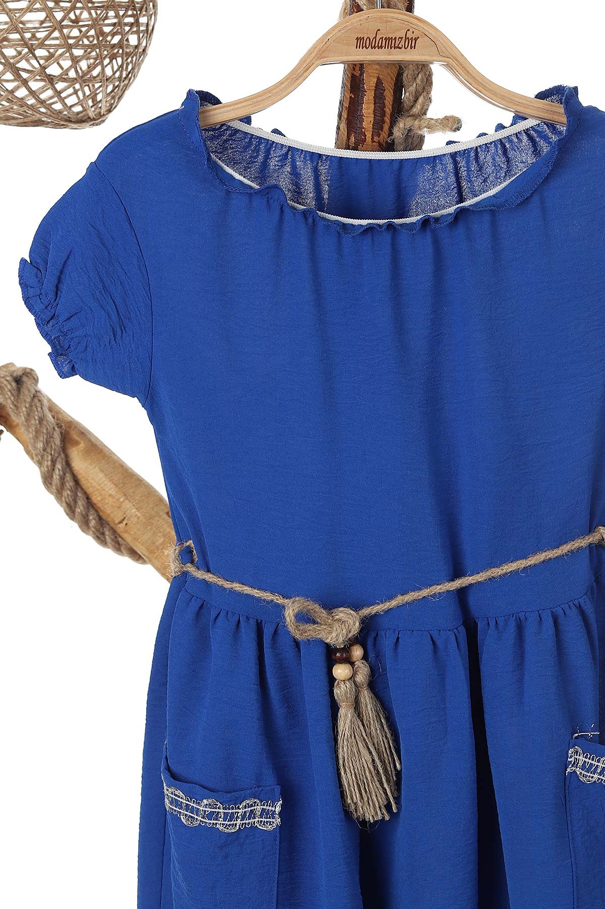 Saks Mavisi (6-10 Yaş) Cep Şeritli Boyun Kol Lastikli Bel Bağlamalı Kız Çocuk Elbise 165440