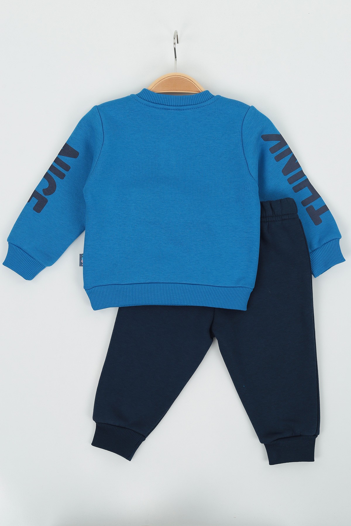 Saks Mavisi (9-24 Ay) Stay Cute Baskılı Kapak Cepli Üç İp Şardonlu Erkek Çocuk Takım 136799