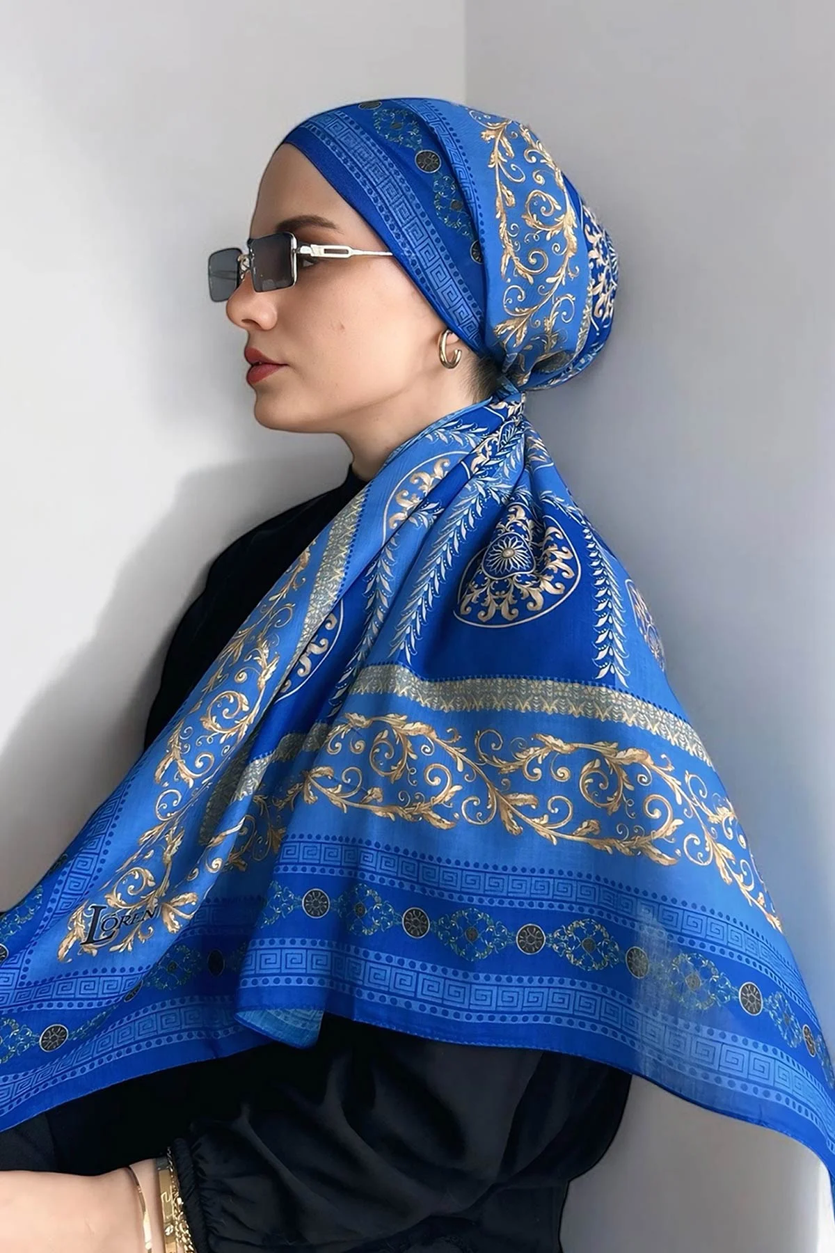 Saks Mavisi 90x90 Cm Dijital Baskı Lenora Desenli Pamuk Eşarp 371006