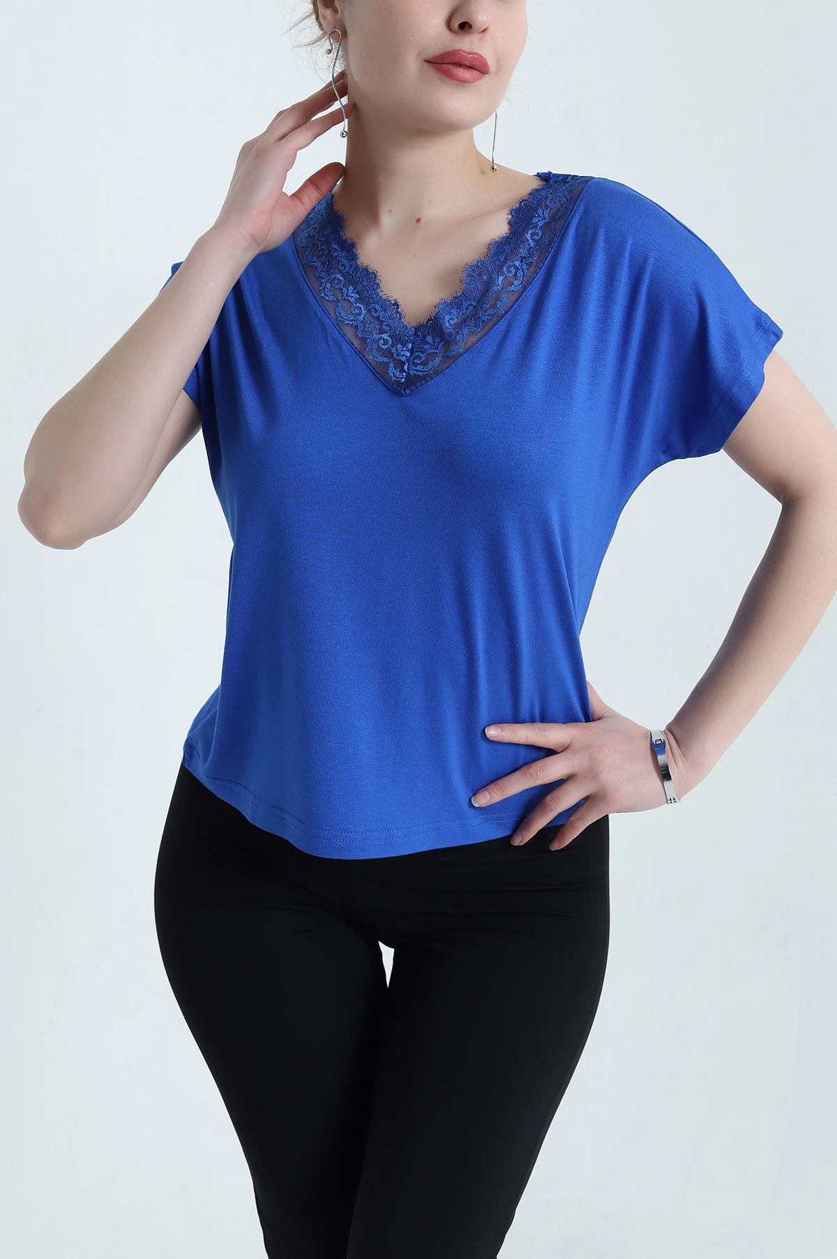 Saks Mavisi Dantelli Yaka Viskon Kadın Bluz 454391