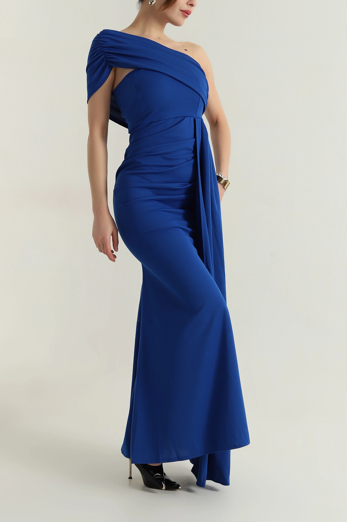 Saks Mavisi Jakarlı Crep Tek Omuz Kadın Abiye Elbise 413308