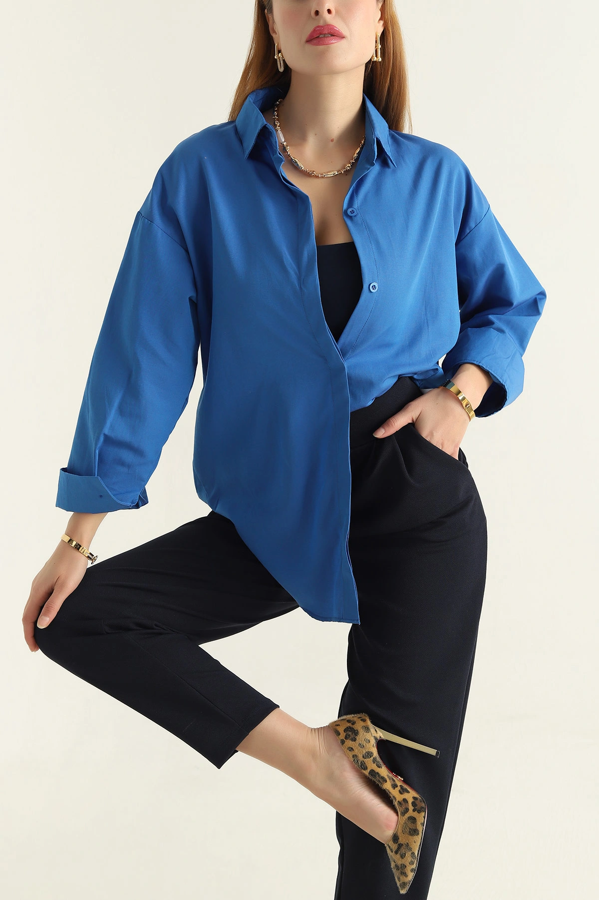 Saks Mavisi Poplin Kumaş Gizli Pat Kadın Gömlek 304523