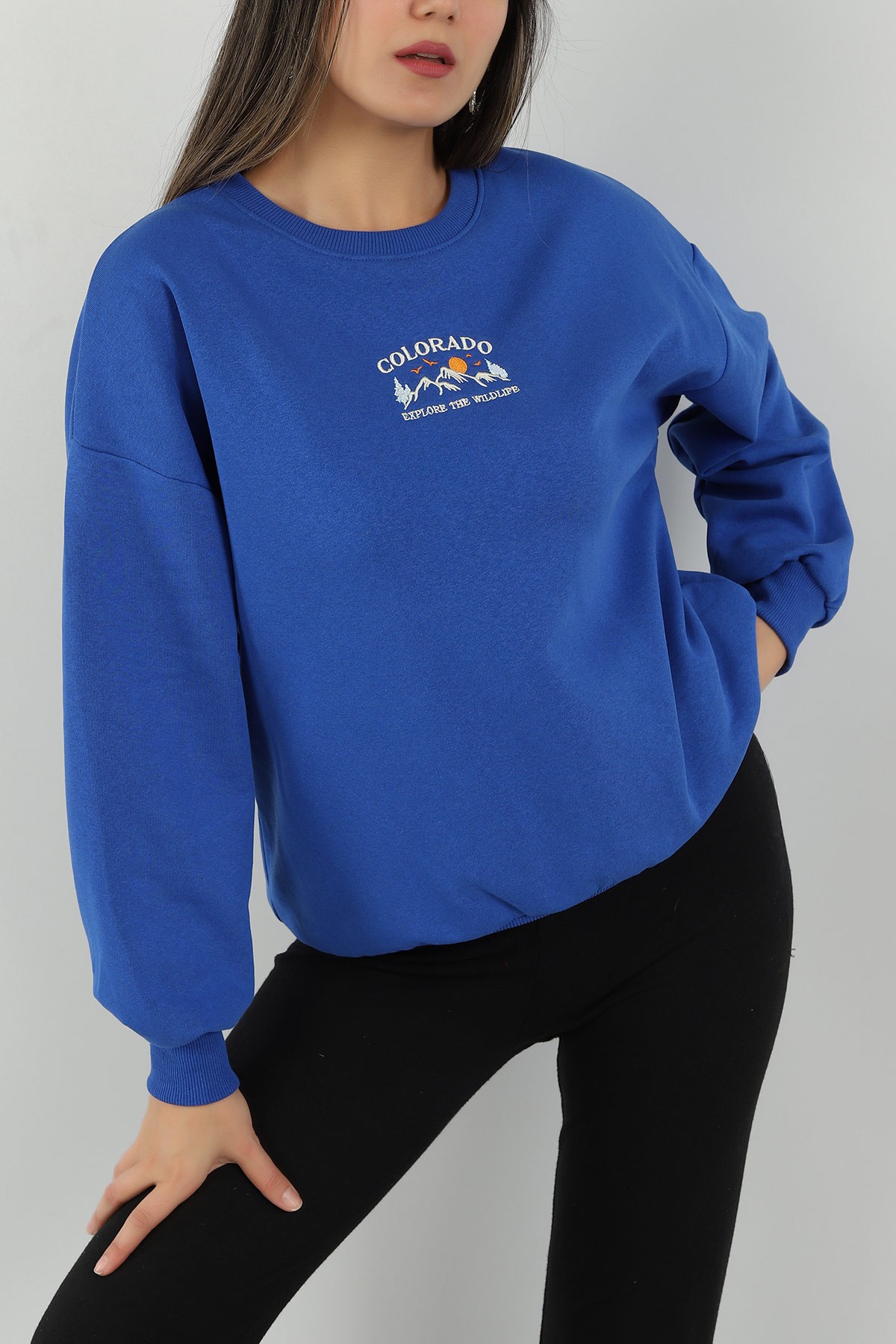 Saks Mavisi Şardonlu Nakışlı Bayan Sweat 144413