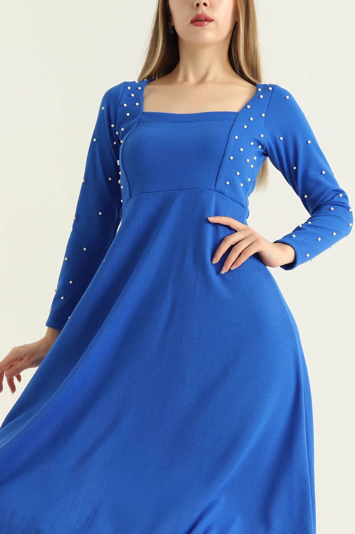 Saks Mavisi Triko Kare Yaka İncili Kloş Elbise 307477