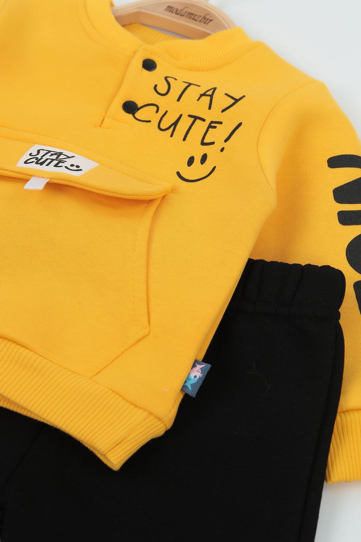 Sarı (9-24 Ay) Stay Cute Baskılı Kapak Cepli Üç İp Şardonlu Erkek Çocuk Takım 136797