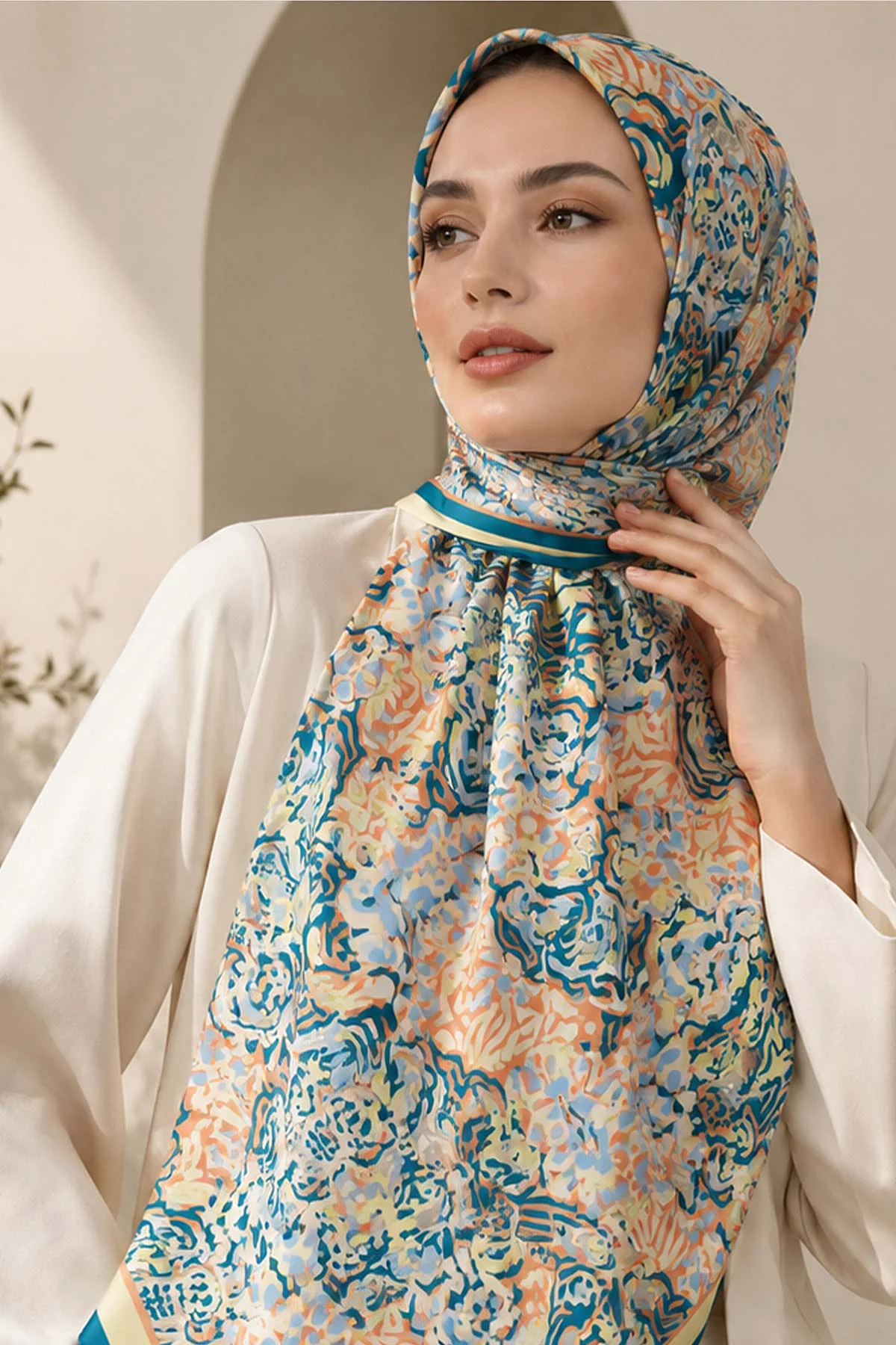Sarı 95x95 Cm Dijital Baskılı Valencia Desen Soft Eşarp 473344