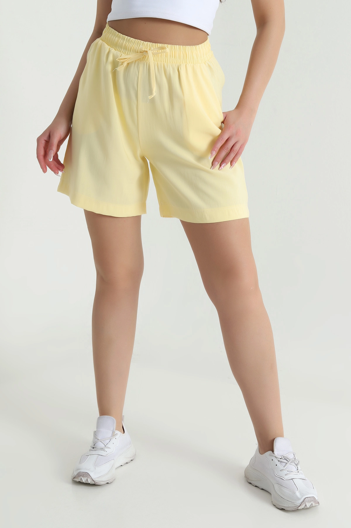 Sarı Cepli Bel Lastikli Tencel Kadın Şort 464652