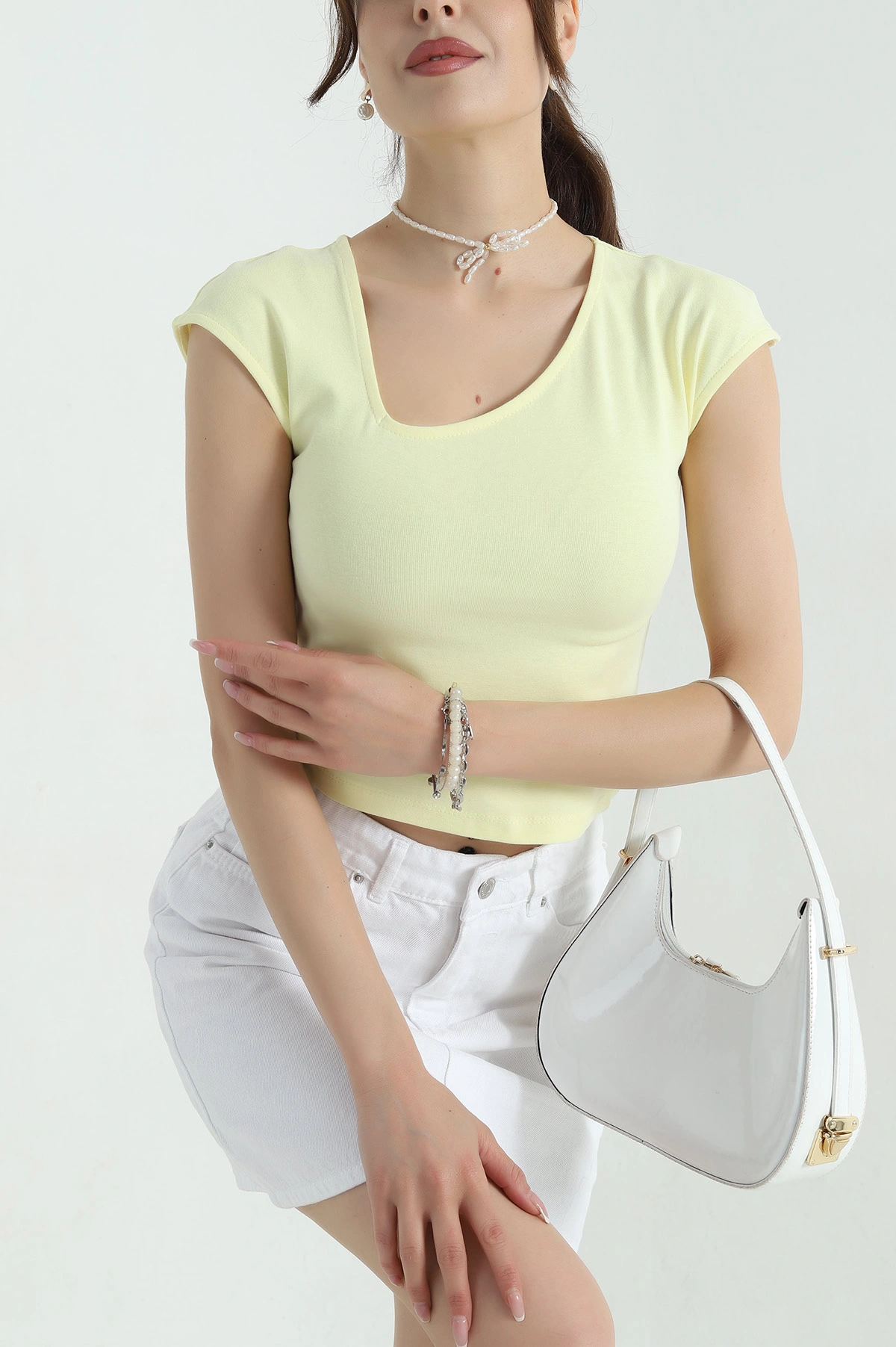 Sarı İnterlok Kolsuz Kayık Yaka Kadın Crop 373895
