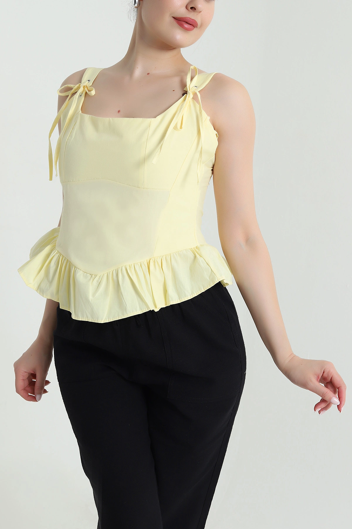 Sarı Kuş Gözü Detay Poplin Kadın Bluz 470559