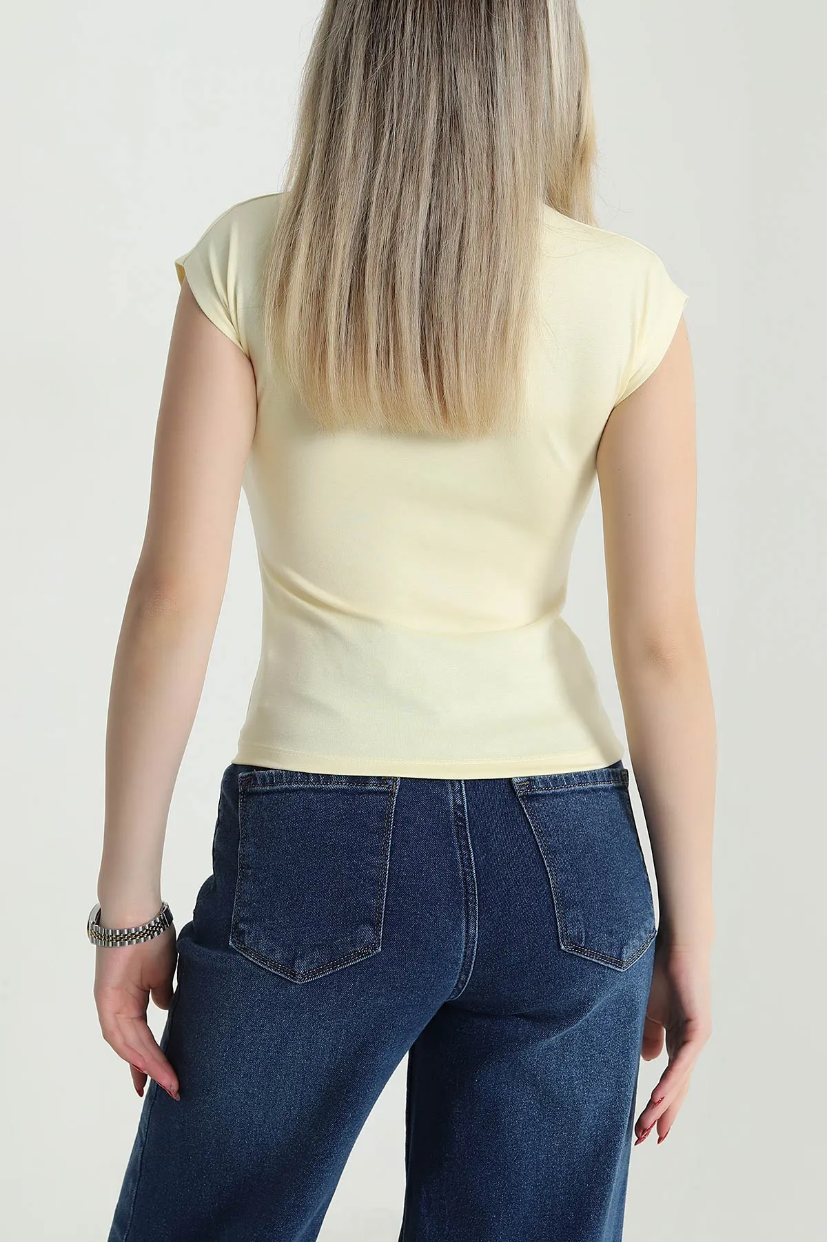 Sarı Likralı Bisiklet Yaka Oysho Kadın Tişört 473458