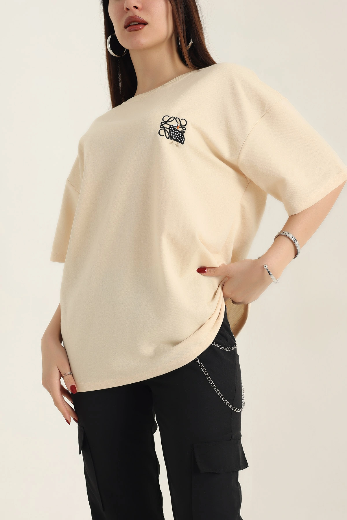 Sarı Nakışlı Bisiklet Yaka Oversize İki Bayan Tişört 337636