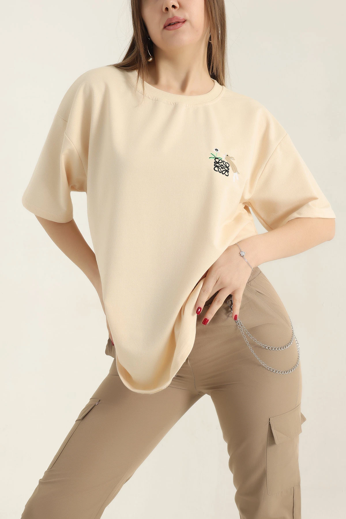Sarı Nakışlı Bisiklet Yaka Oversize İki Bayan Tişört 337662