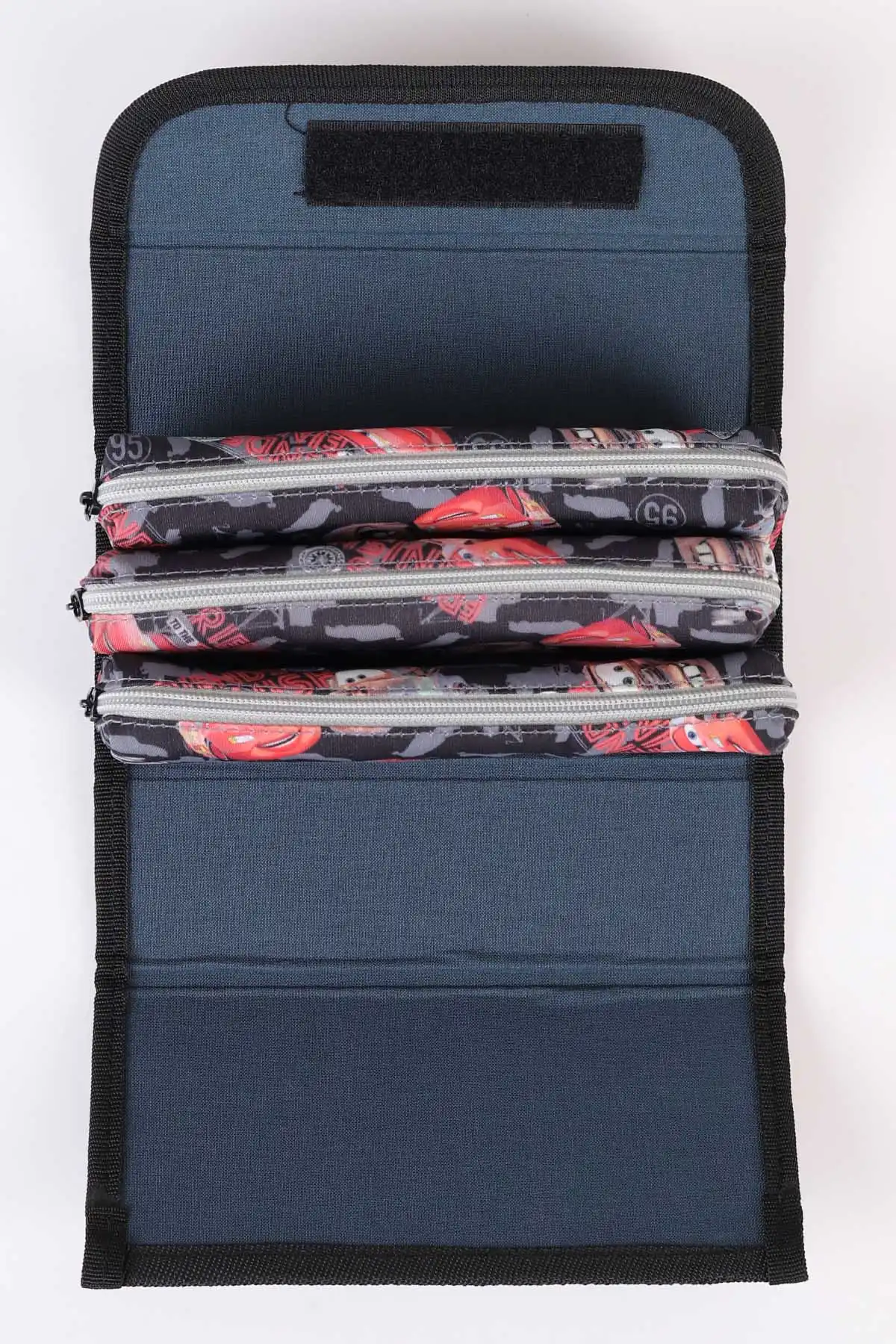 Siyah 10X20 Cm Karakterli 3 Gözlü Çantalı Kalem Kutu 489431