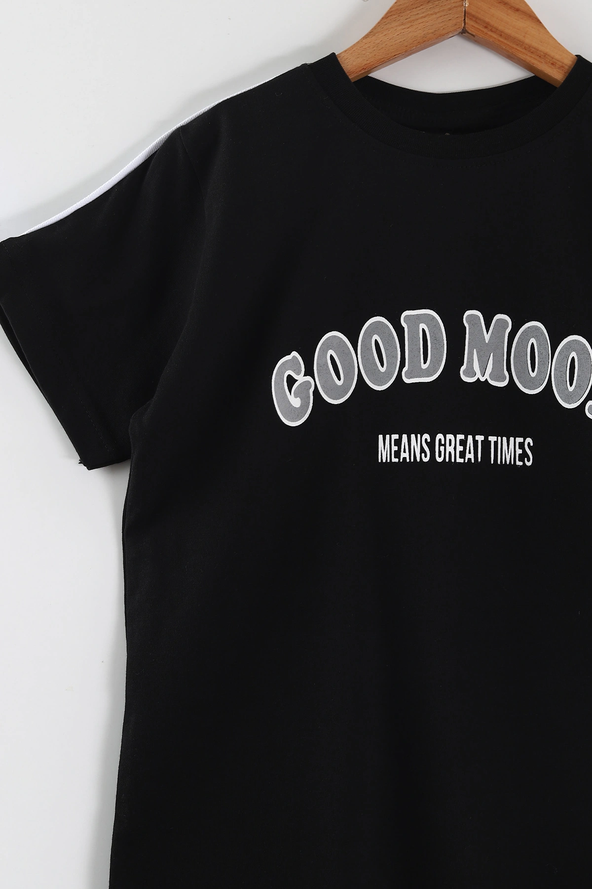 Siyah (2-10 Yaş) Good Mood Baskılı Ara Biyeli Şortlu Erkek Çocuk Yazlık 2'li Takım 459032