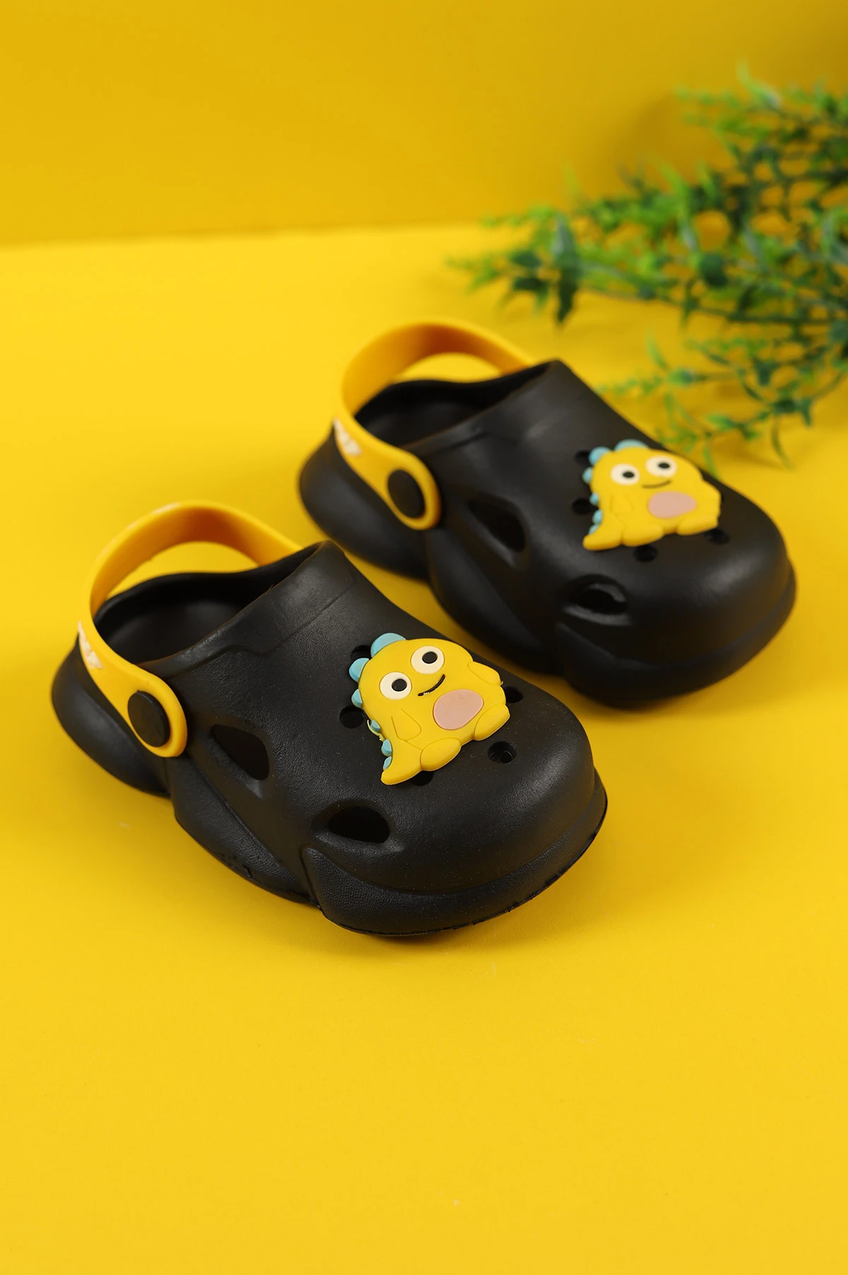 Siyah (21-26) Figürlü Eva Bebe Terlik & Sandalet 259141