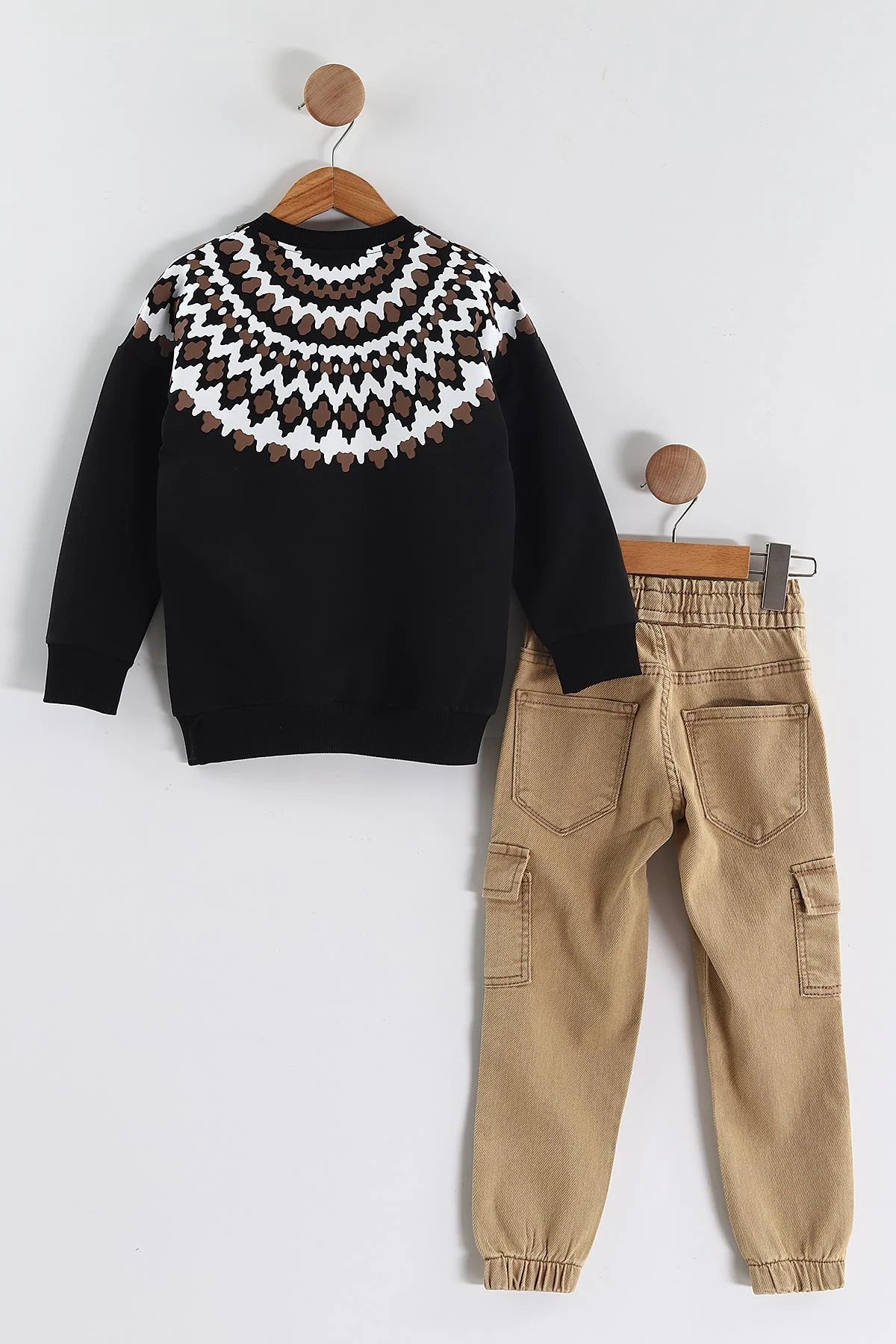 Siyah (3-10 Yaş)   Baskılı Sweatli Gabardin Pantolonlu Erkek Çocuk 2'li Takım 437394