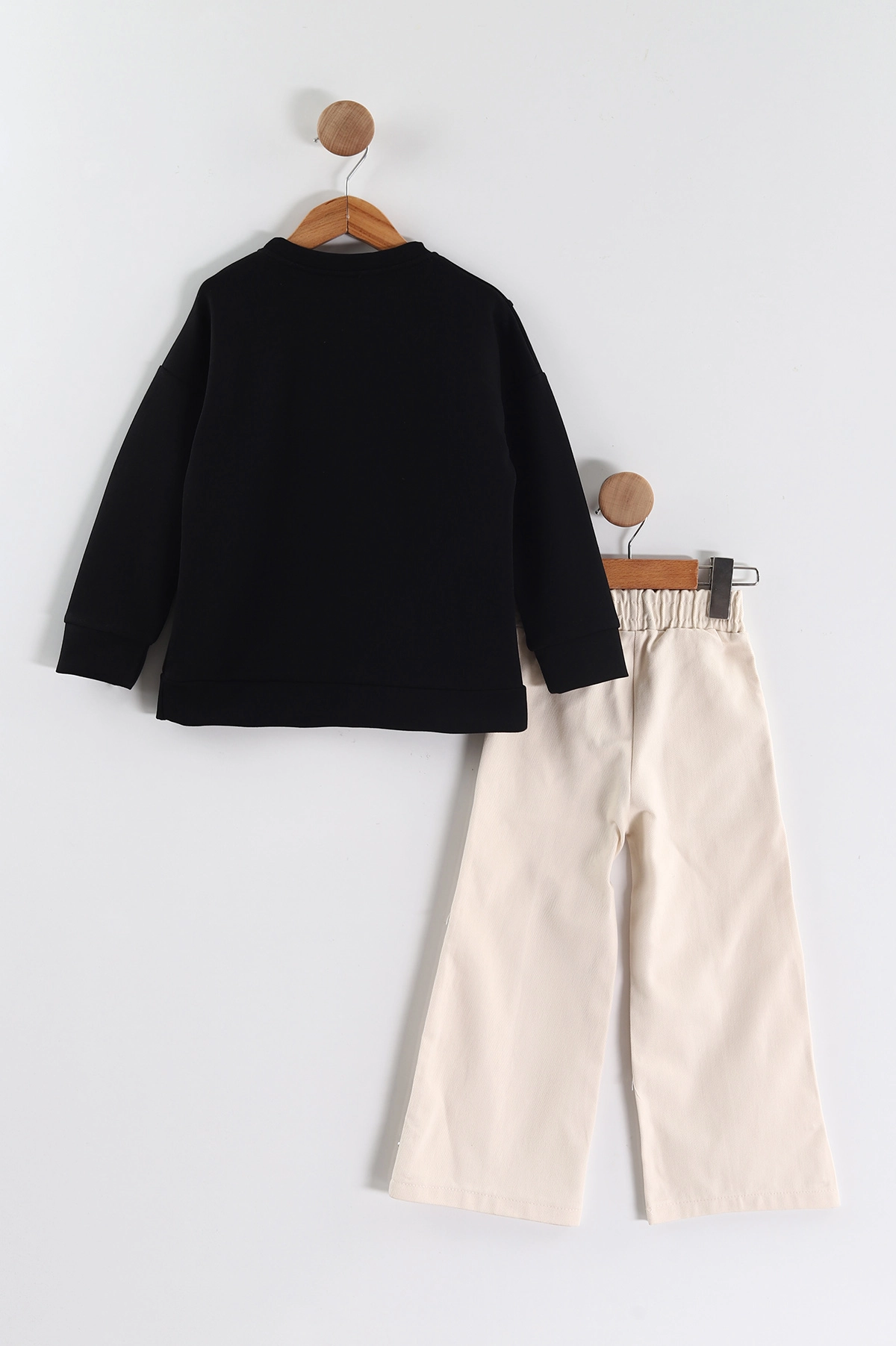 Siyah 3-10 Yaş) Fiyonk ve Taş Nakışlı Oysho Sweatli Gabardin Pantolonlu Kız Çocuk 2'li Takım 439889