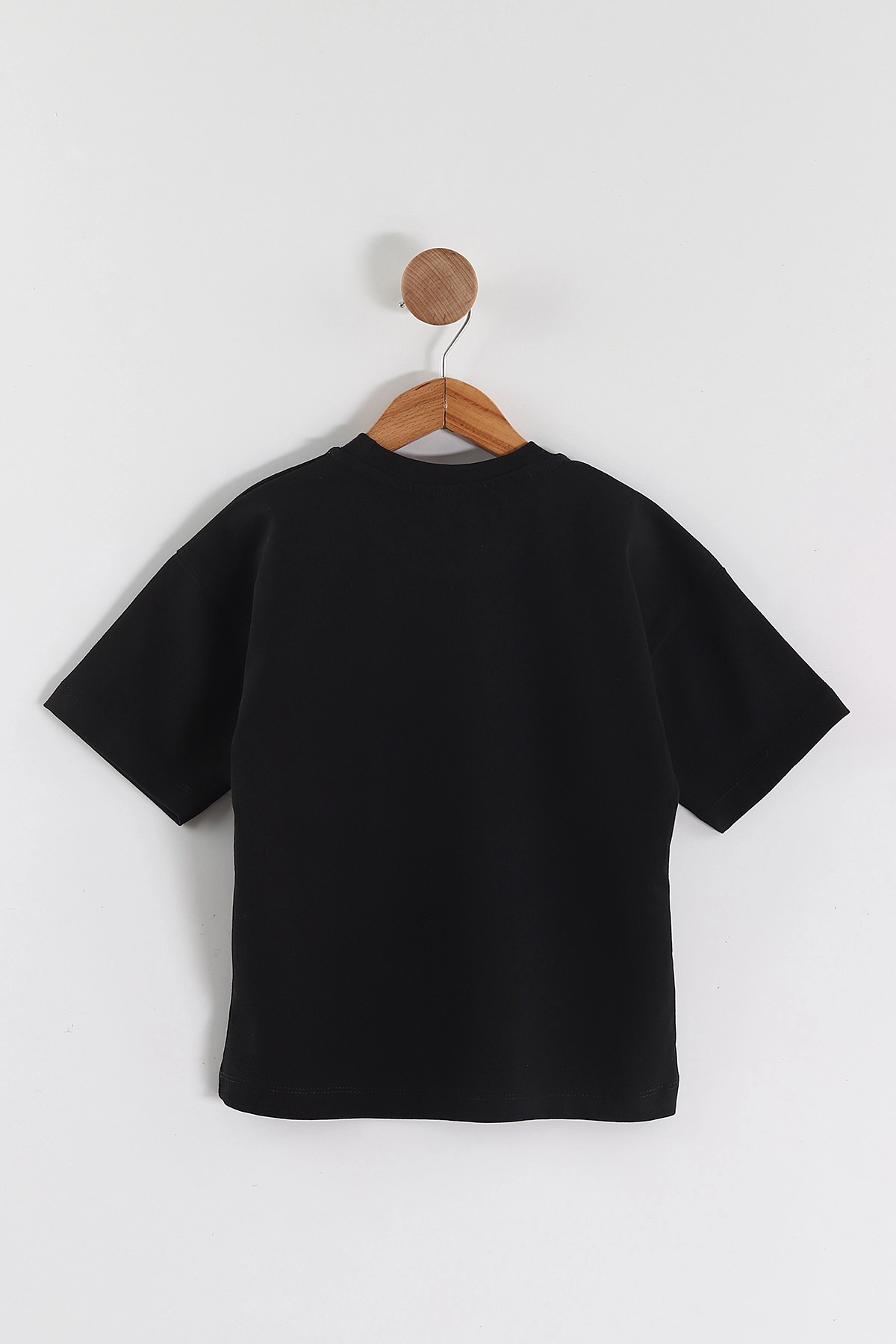 Siyah (3-10 Yaş) Karakter Baskılı Oversize Erkek Çocuk Tişört 469010