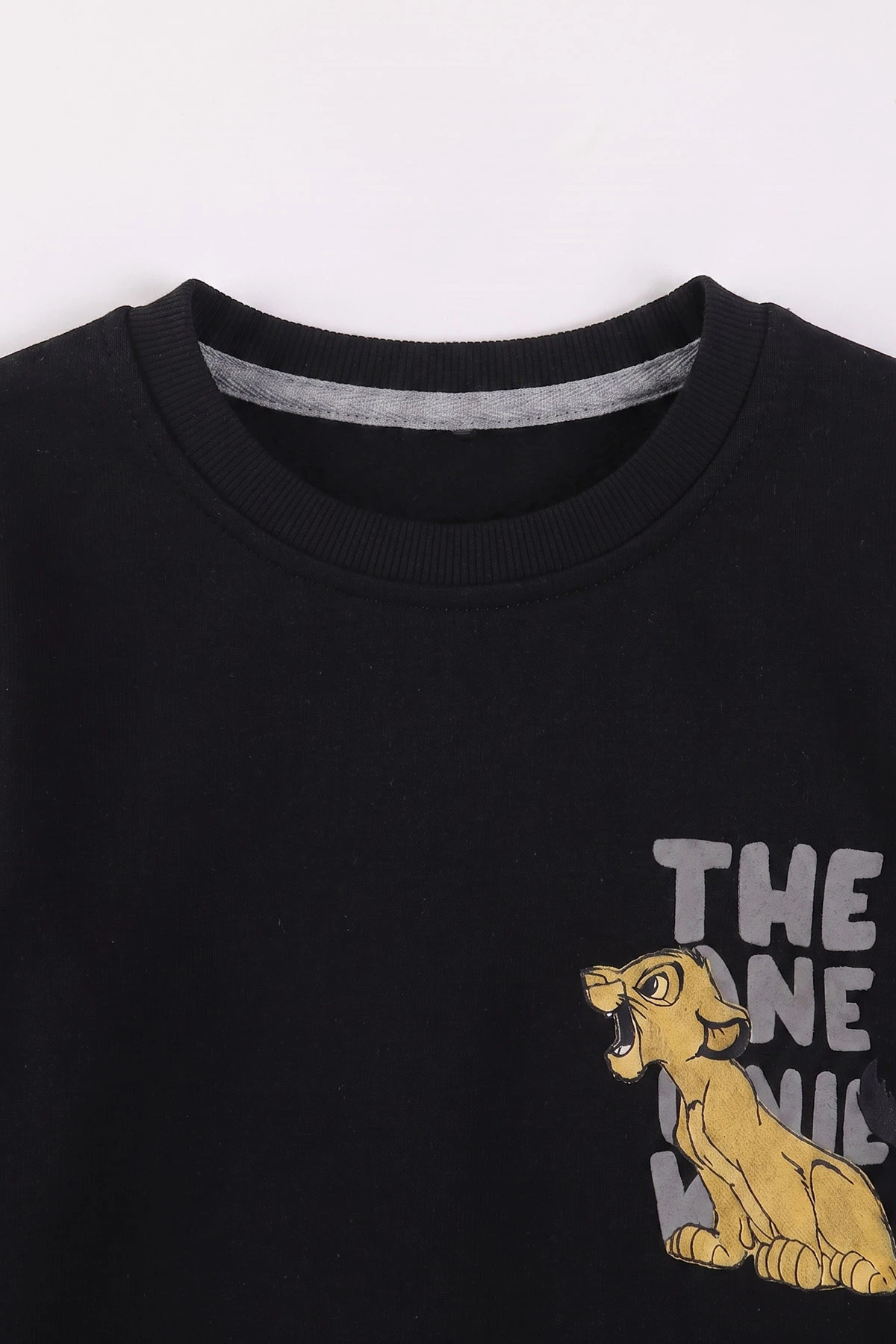 Siyah (3-12 Yaş) Aslan Baskılı Şardonlu 3 İp Erkek Çocuk Sweatshirt 473920