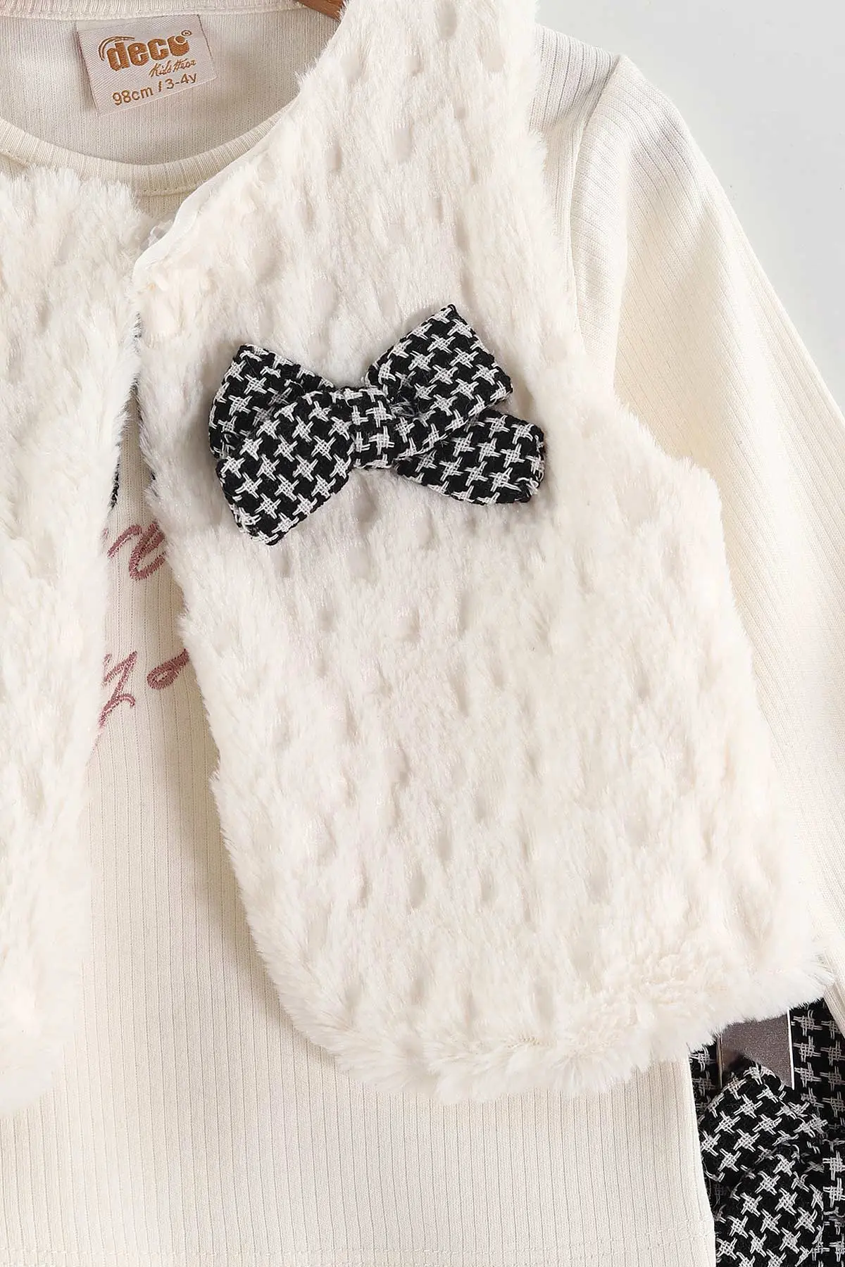 Siyah (3-7 Yaş) Love Nakışlı Badili Peluş Yelekli Ekose Pileli Etekli Kız Çocuk 3'lü Takım 438906