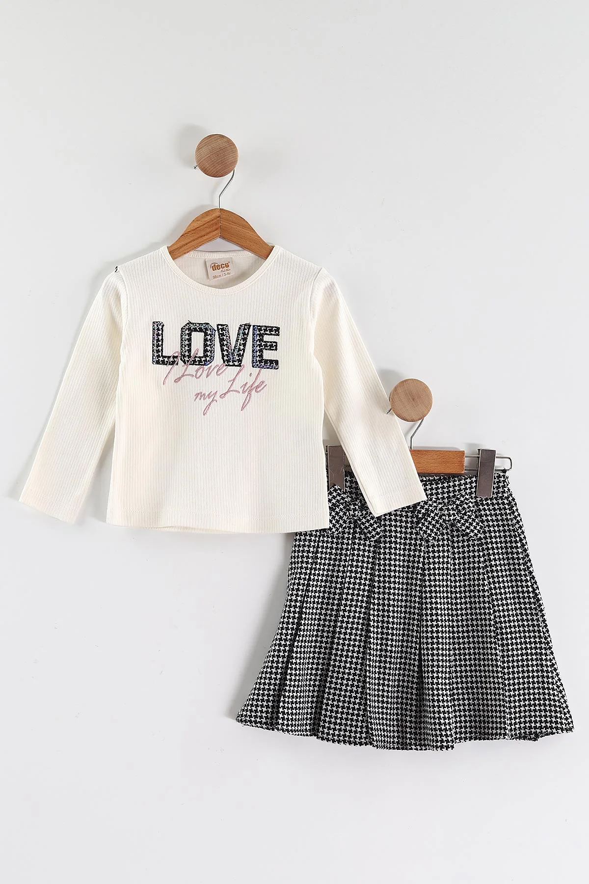 Siyah (3-7 Yaş) Love Nakışlı Badili Peluş Yelekli Ekose Pileli Etekli Kız Çocuk 3'lü Takım 438906