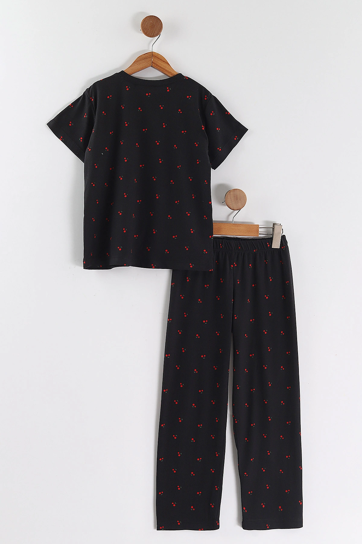 Siyah (4-16 Yaş)Kiraz Desenli Kız Çocuk Pijama Takım 466321