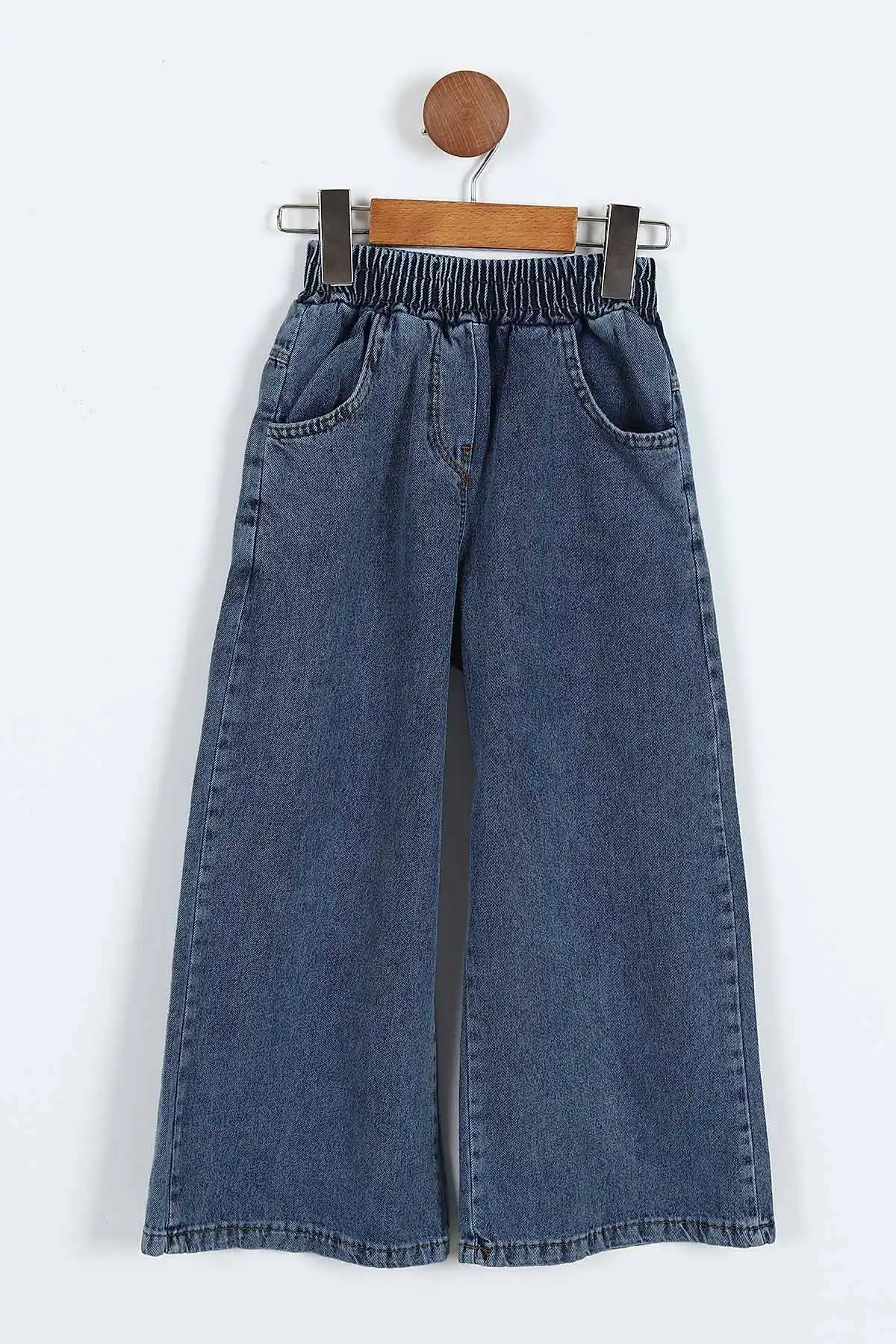 Siyah (5-10 Yaş)Happy Holidays  Nakışlı Sweatli Bol Paça Kot Pantolonlu Kız Çocuk 2'li Takım 416187