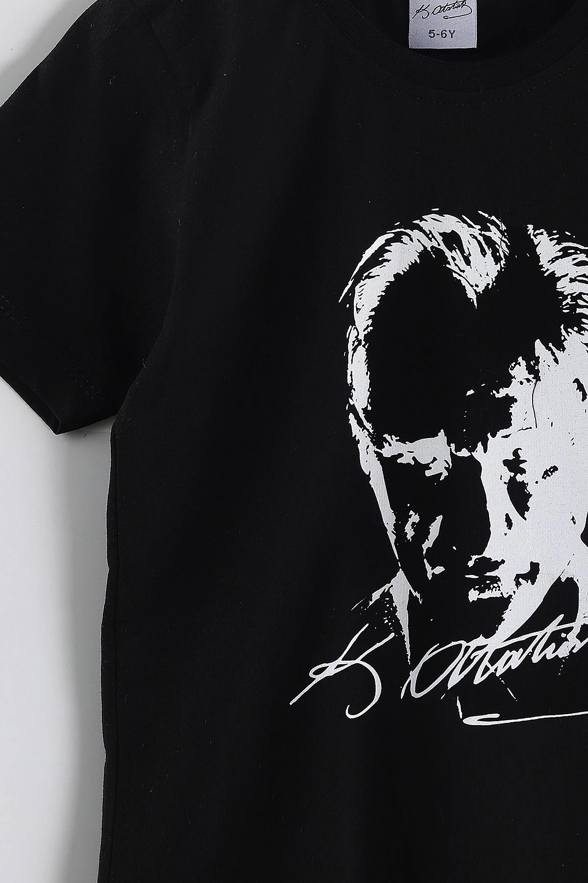 Siyah (5-9 Yaş) Atatürk  Baskılı Süprem Unisex Çocuk Tişört 442941