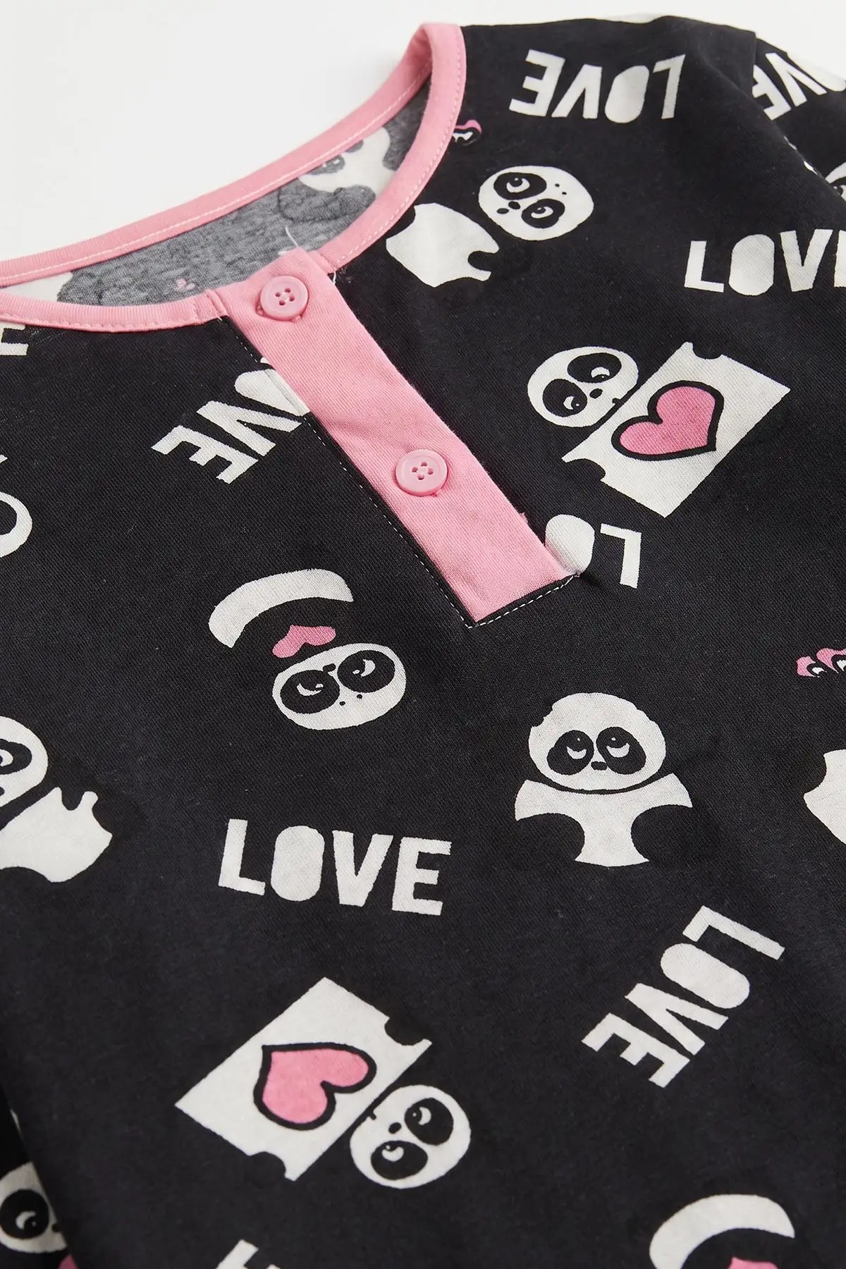 Siyah (6-14 Yaş) Desenli Yakadan Yarım Düğmeli  Süprem Kumaş Kız Çocuk Pijama Takımı 487215